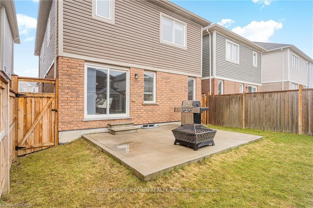 125 Watermill Street photo 35