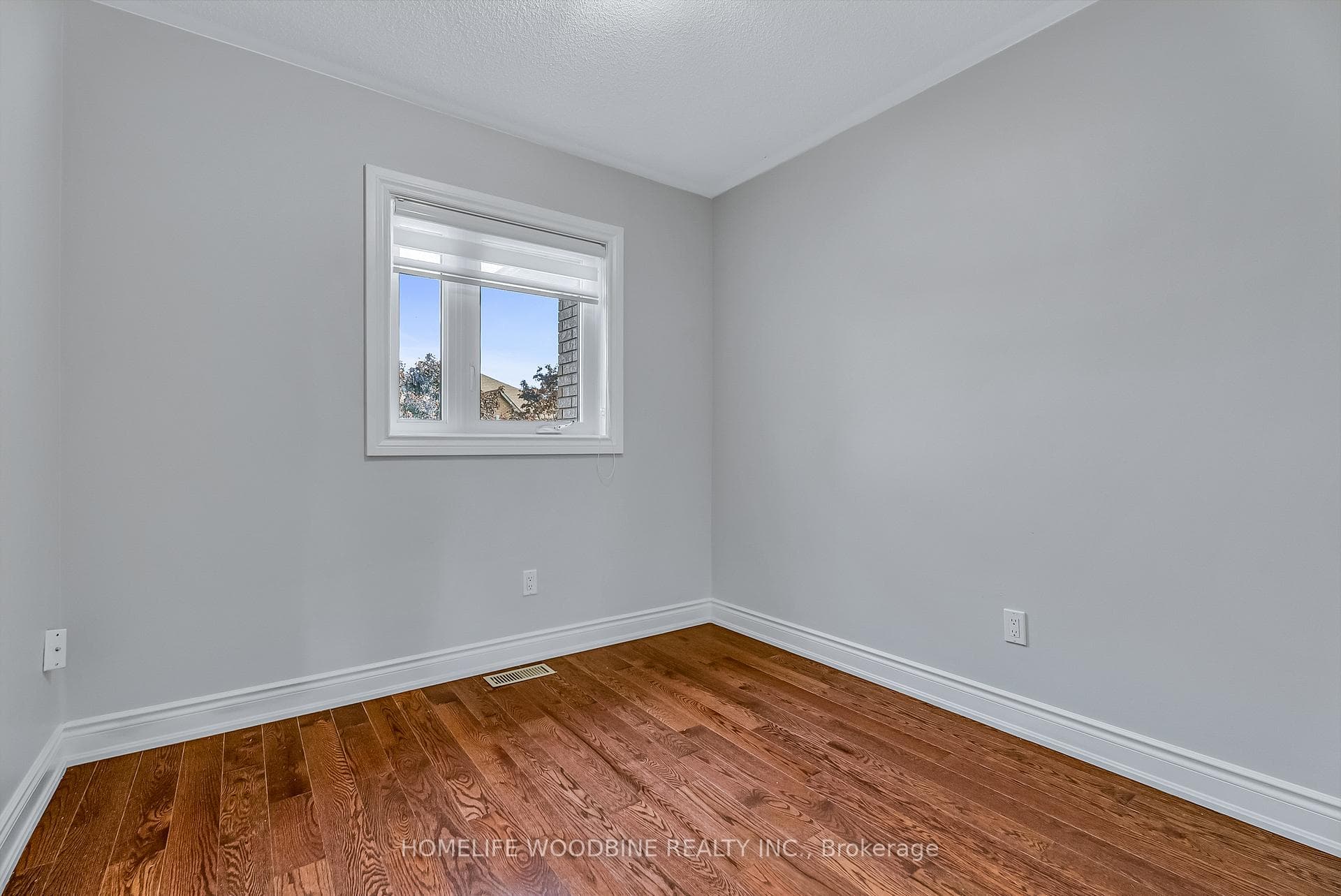 164 Deepsprings Crescent photo 22