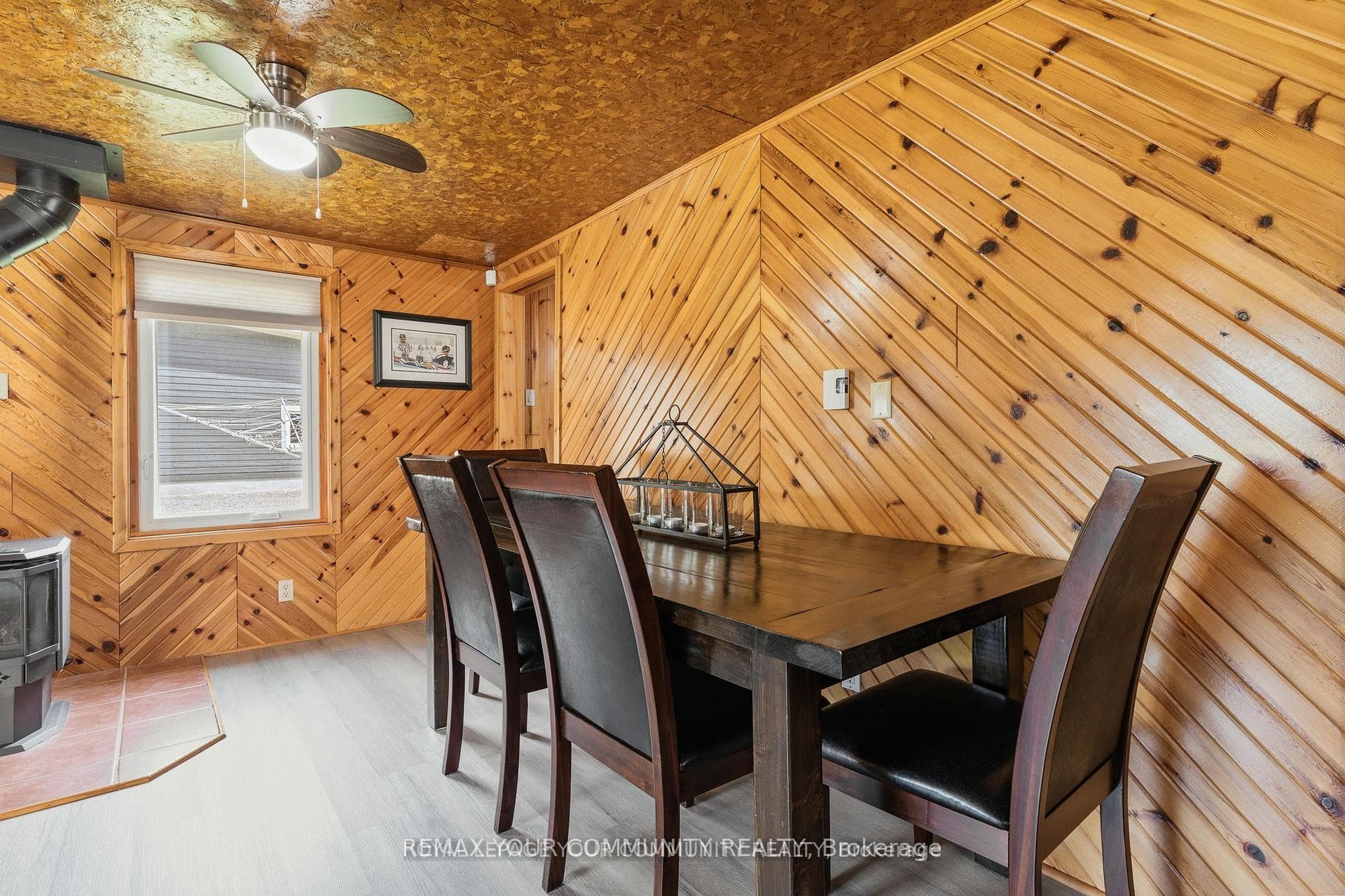 1139 Canuck Trail photo 10