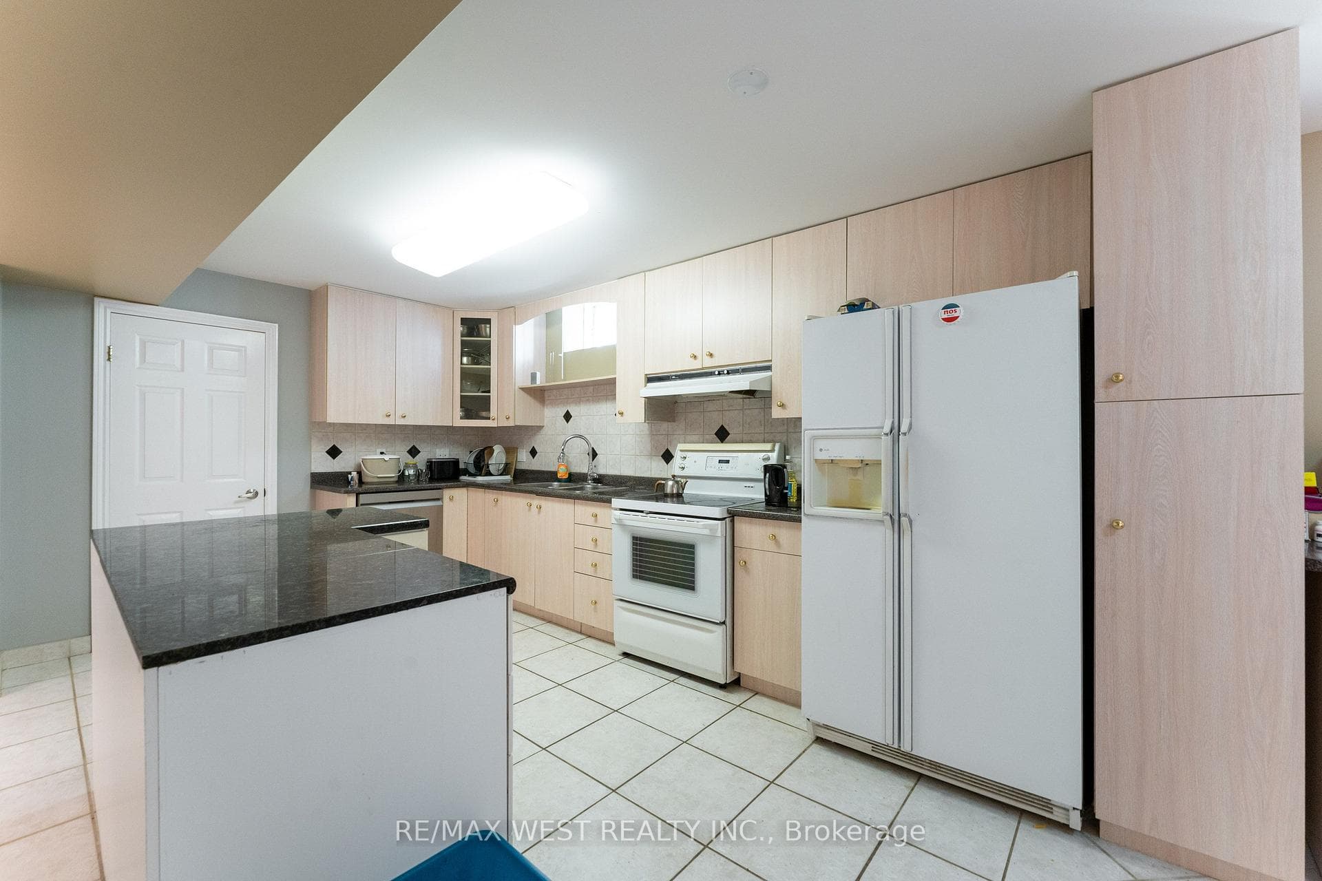 72 Alpha Court photo 30