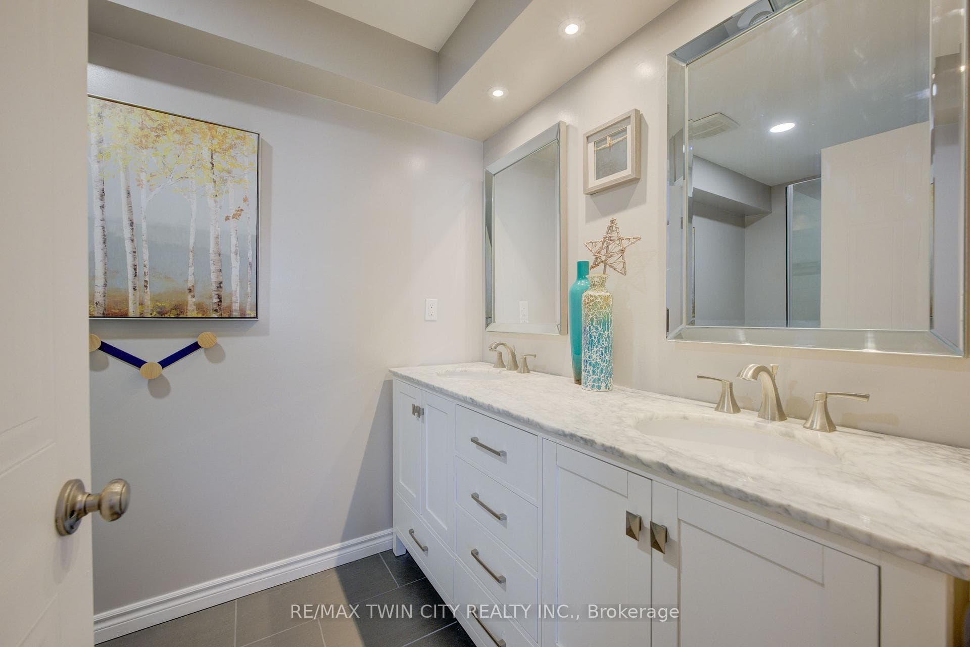 67 Renner Drive photo 18