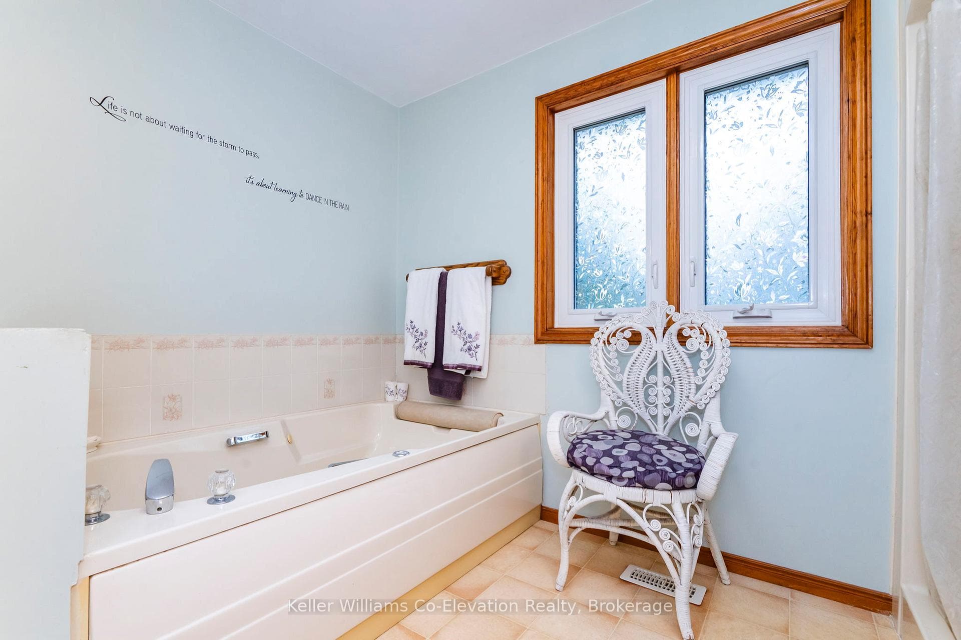 924 6 County Road photo 12