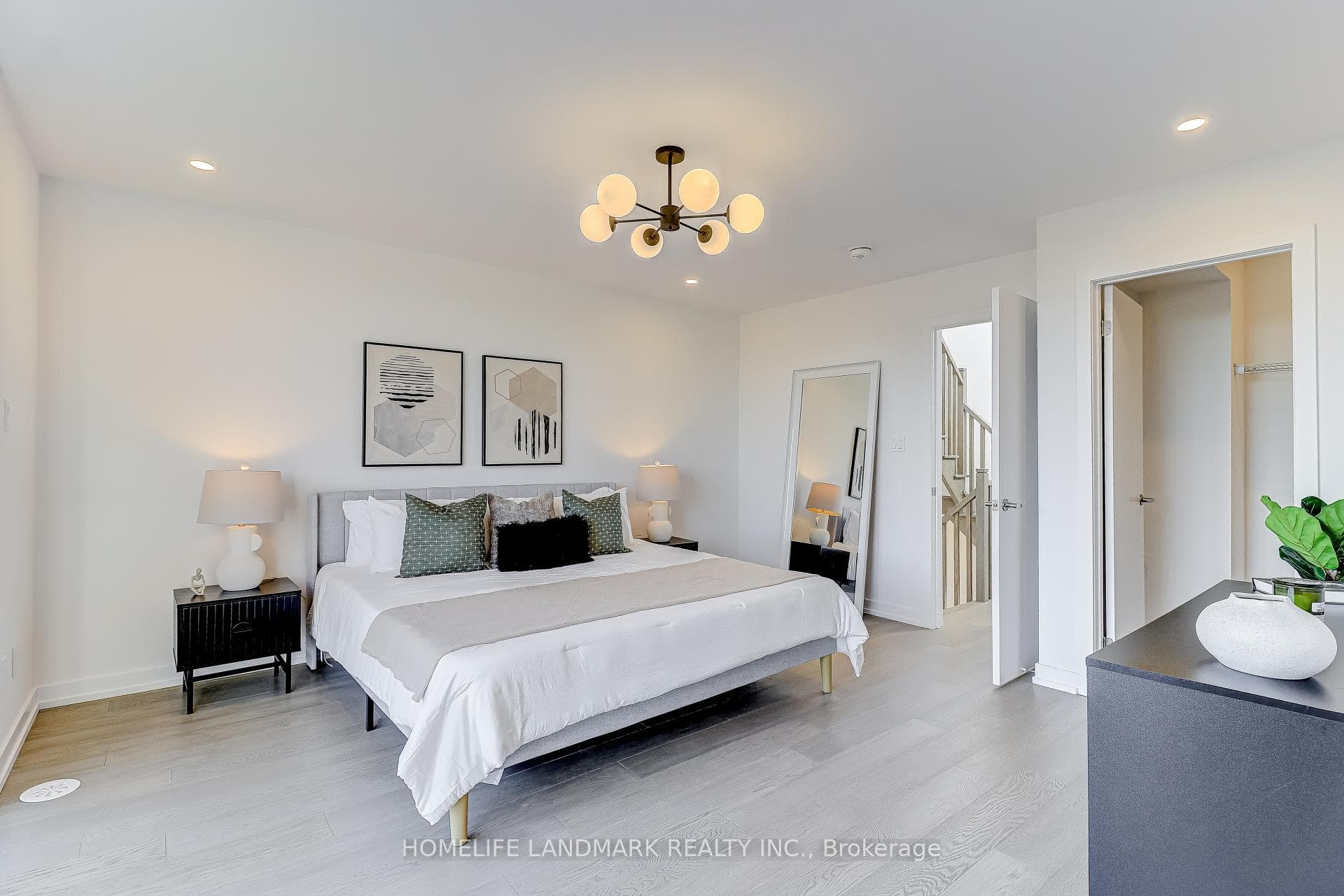 31 Bancroft Lane photo 15