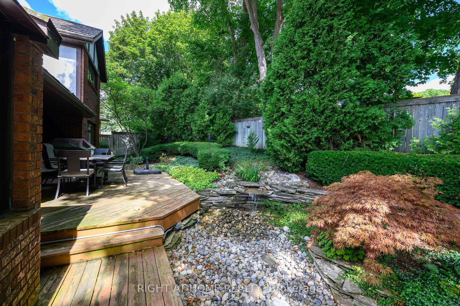 33 Walnut Drive photo 39