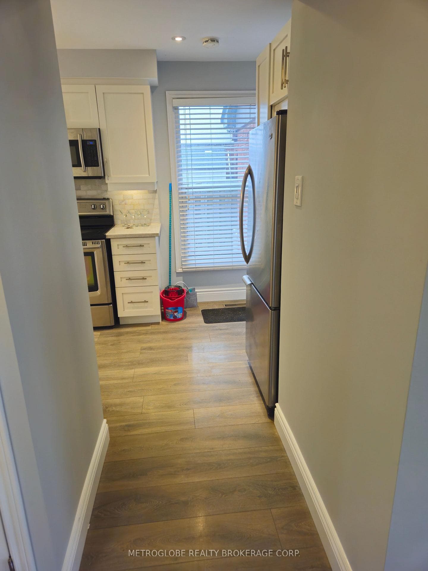 6824 Estoril Road photo 11