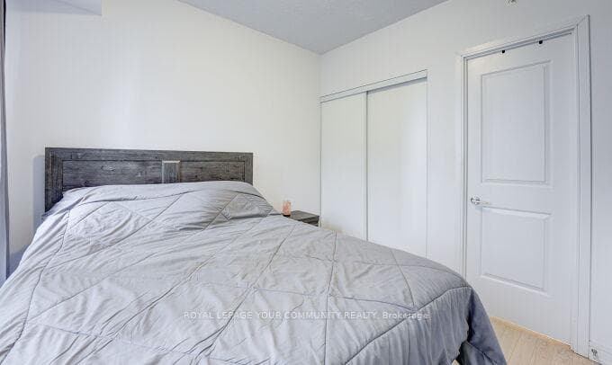 9201 Yonge Street Unit 202 photo 19