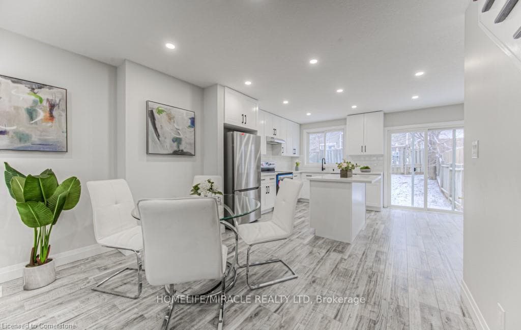 152 Overlea Drive photo 10