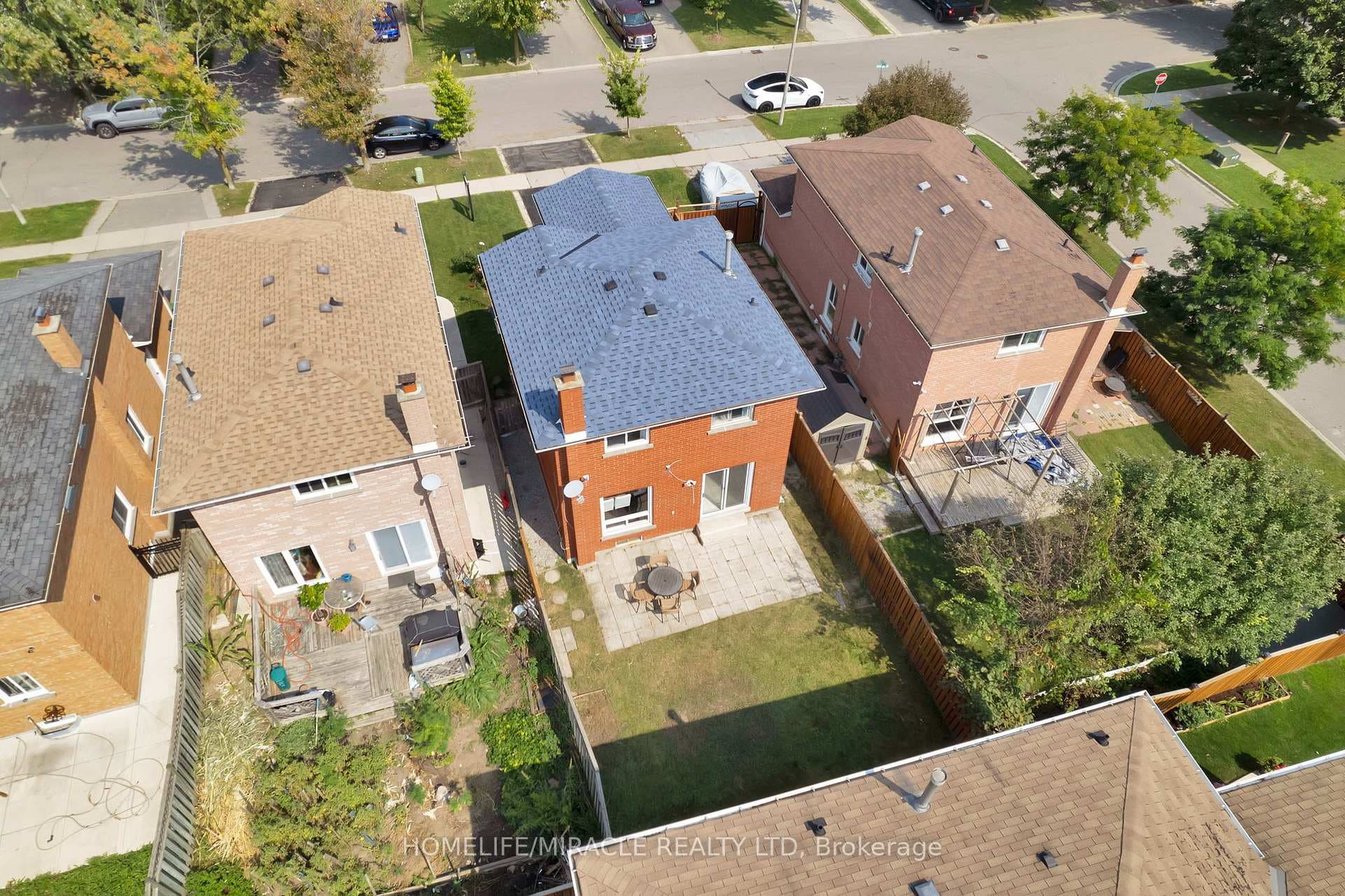 12 Shenstone Avenue photo 28