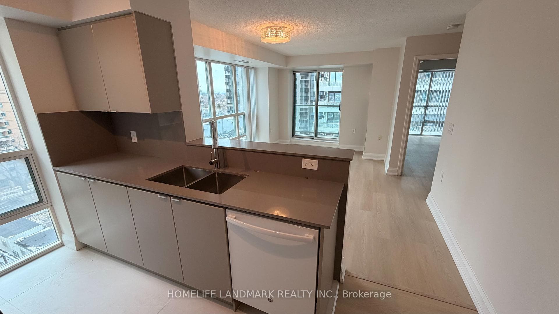 28 Olive Avenue Unit 1111 photo 11