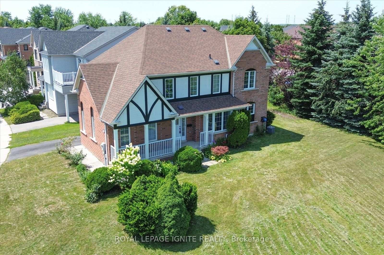 57 Armitage Crescent photo 8
