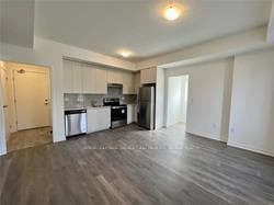 1525 Kingston Road Unit 302 photo 2