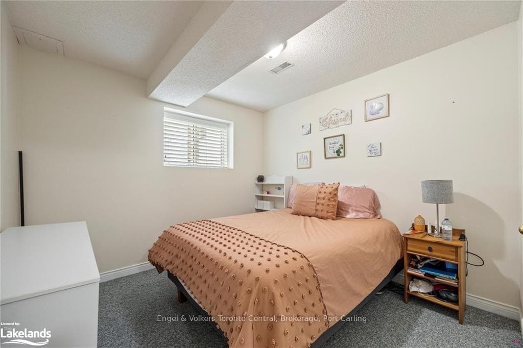 26 BIRD Lane photo 32
