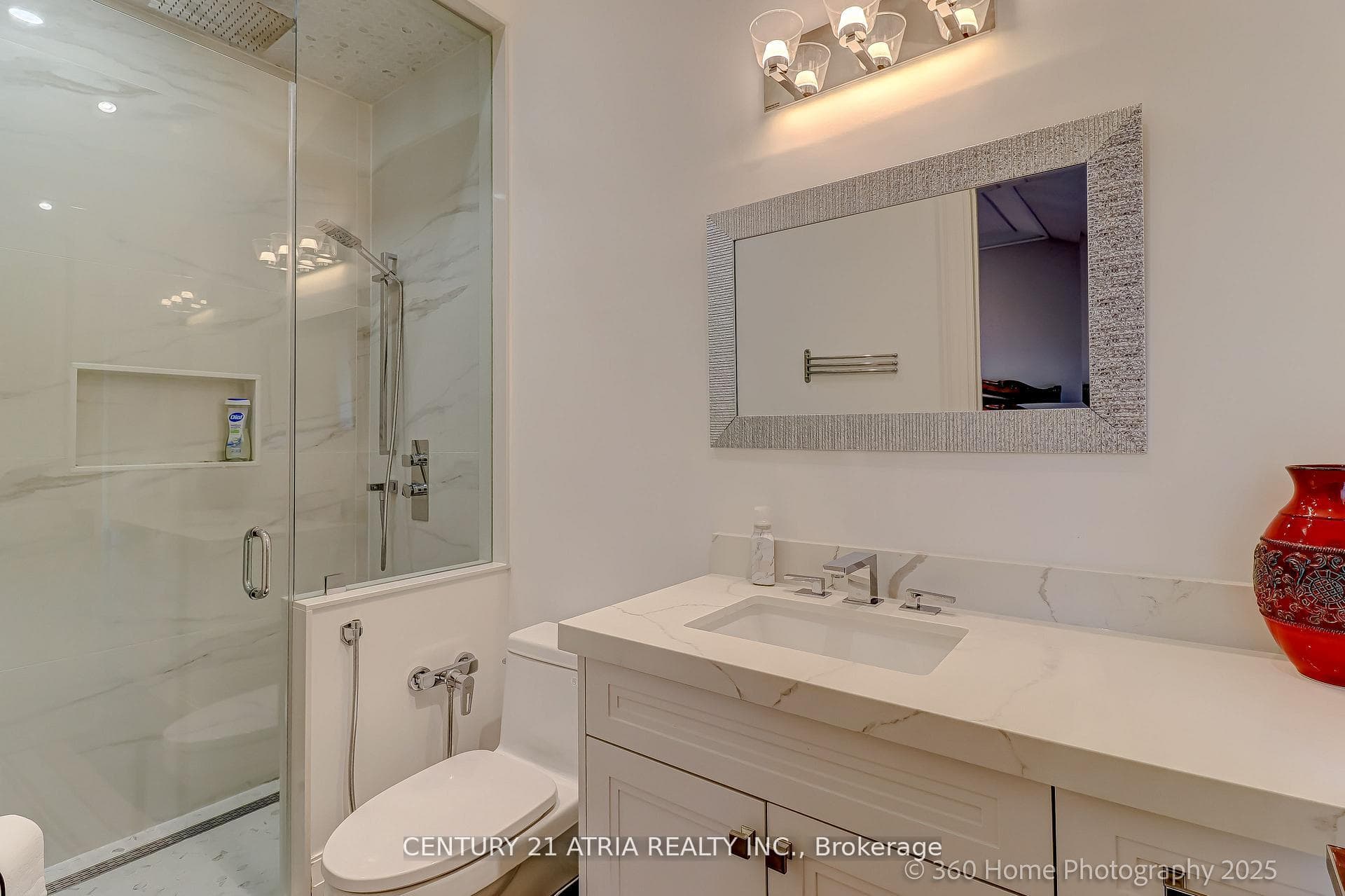 101 Spruce Avenue photo 22