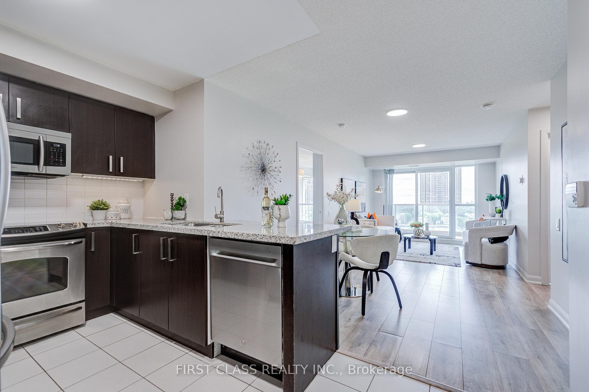 17 Anndale Drive Unit 1115 photo 3