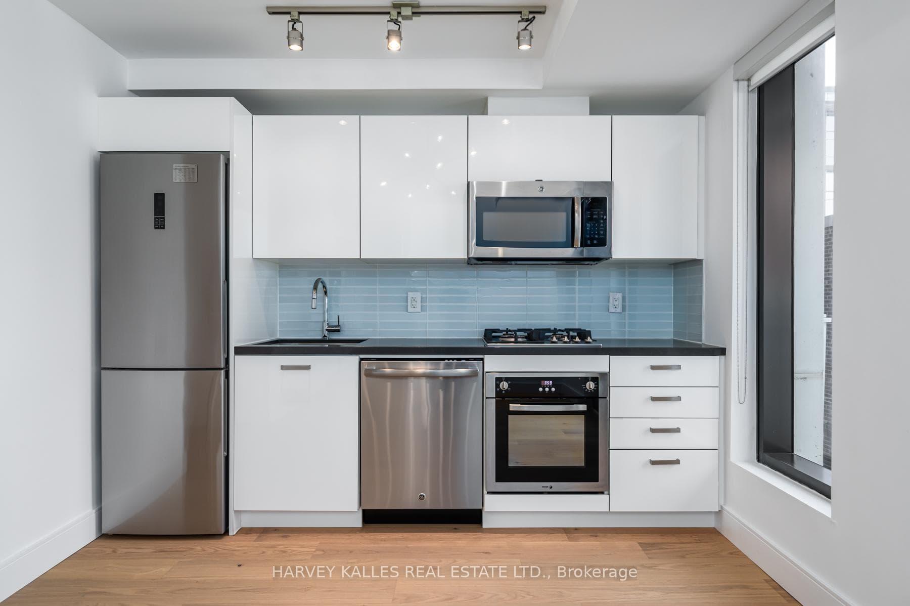 11 Charlotte Street Unit 507 photo 16
