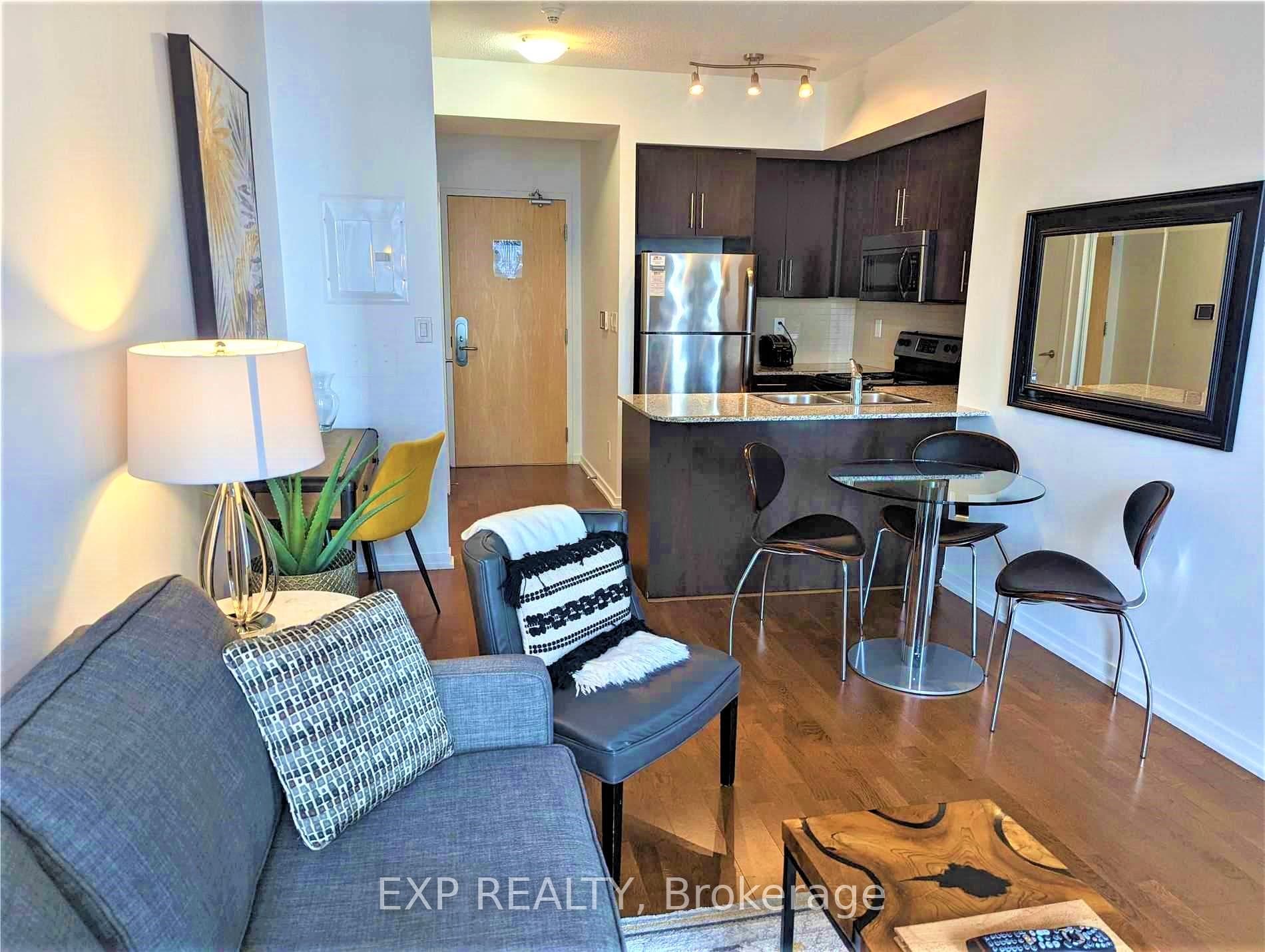 65 Bremner Boulevard Unit 4002 photo 21