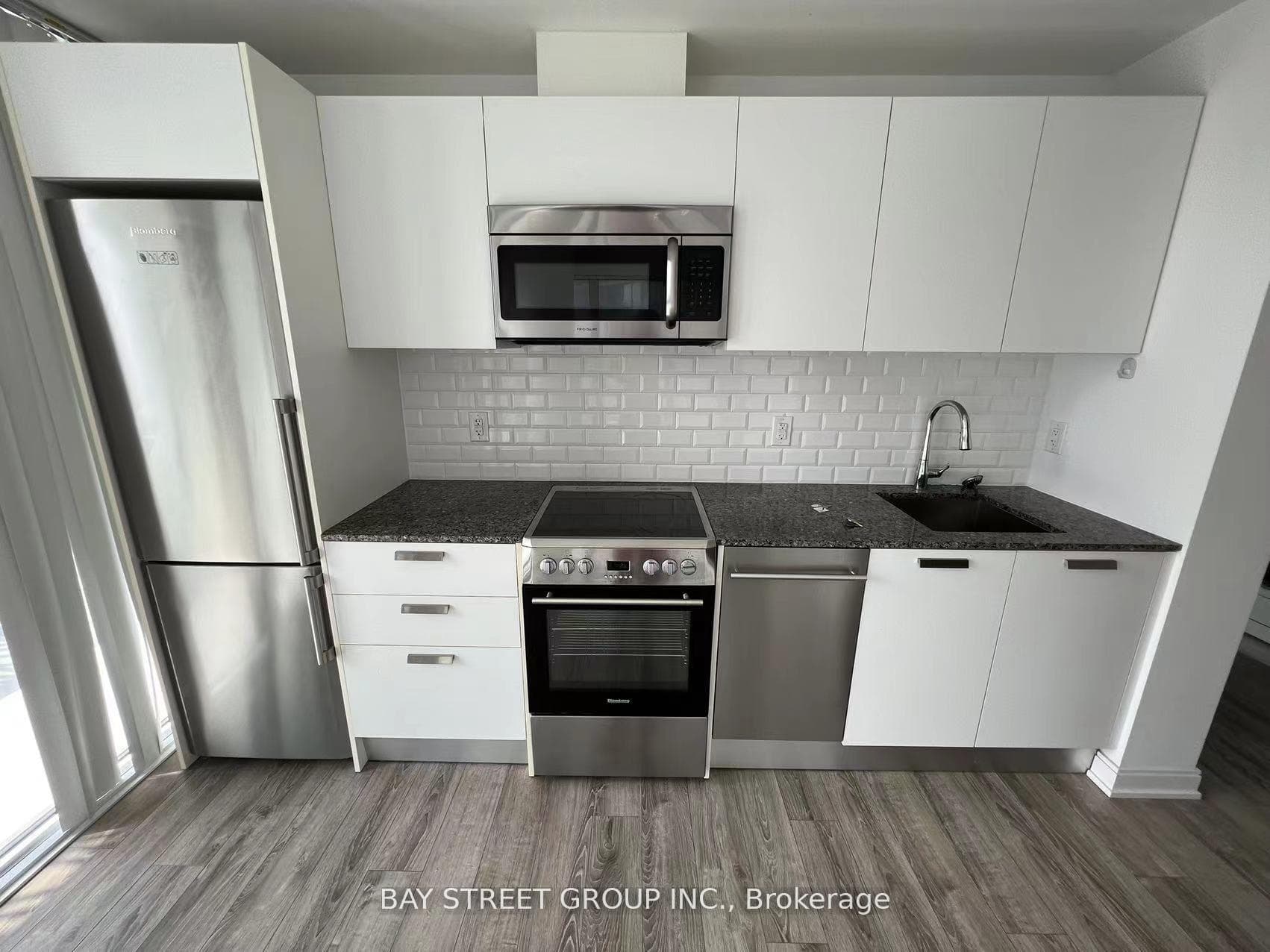 42 Charles Street Unit 1704 photo 3