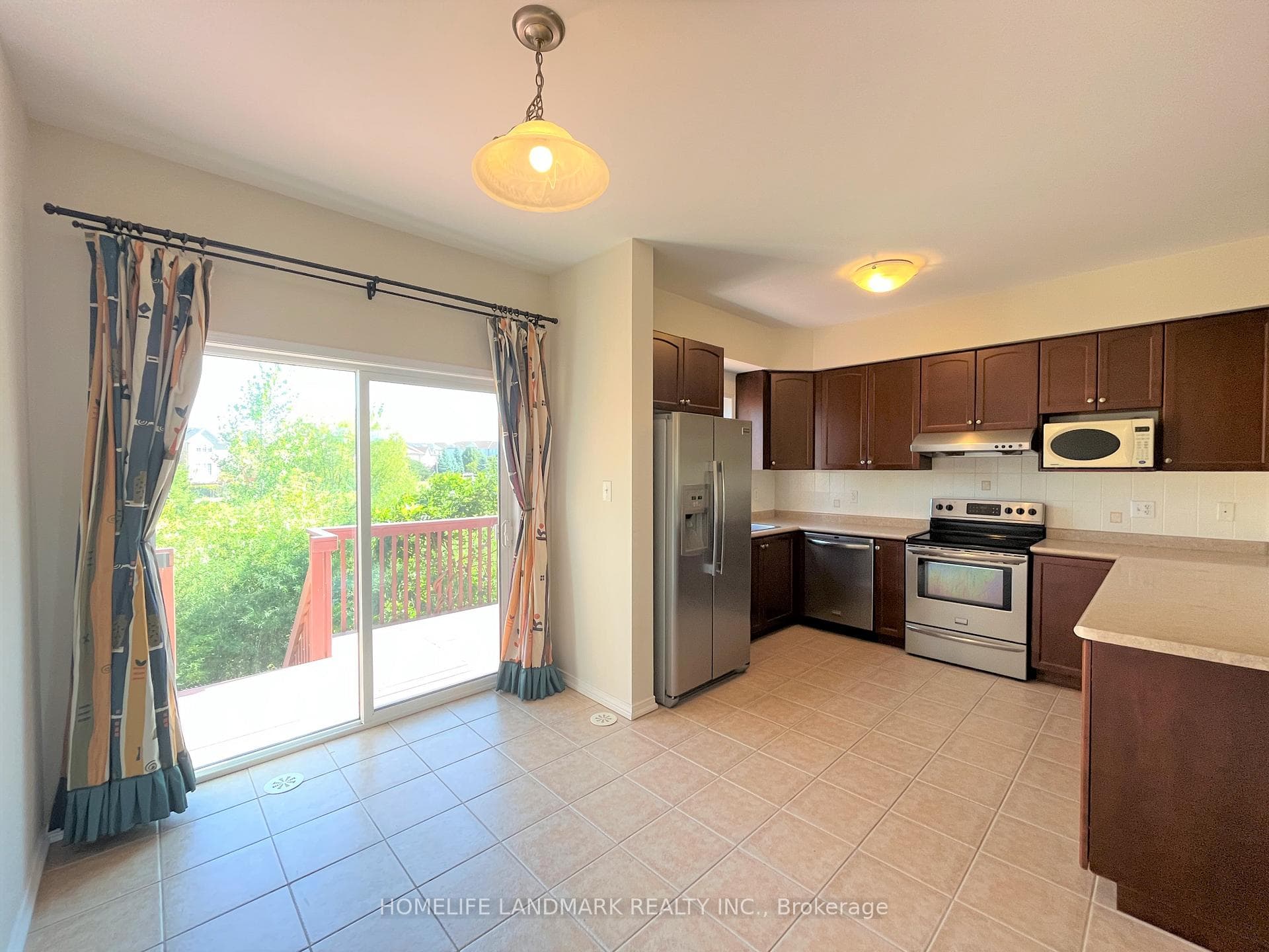 79 John Bell Crescent photo 8