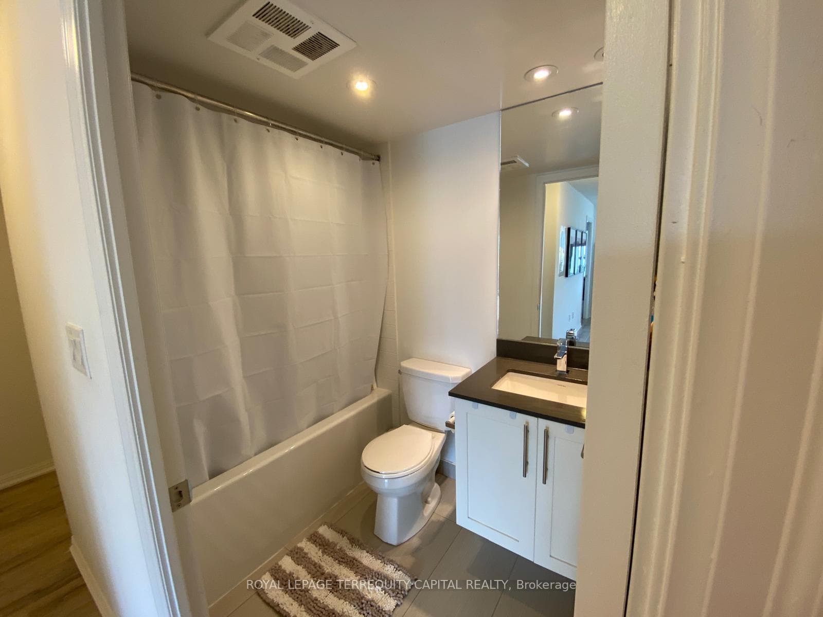 400 Adelaide Street Unit 504 photo 8