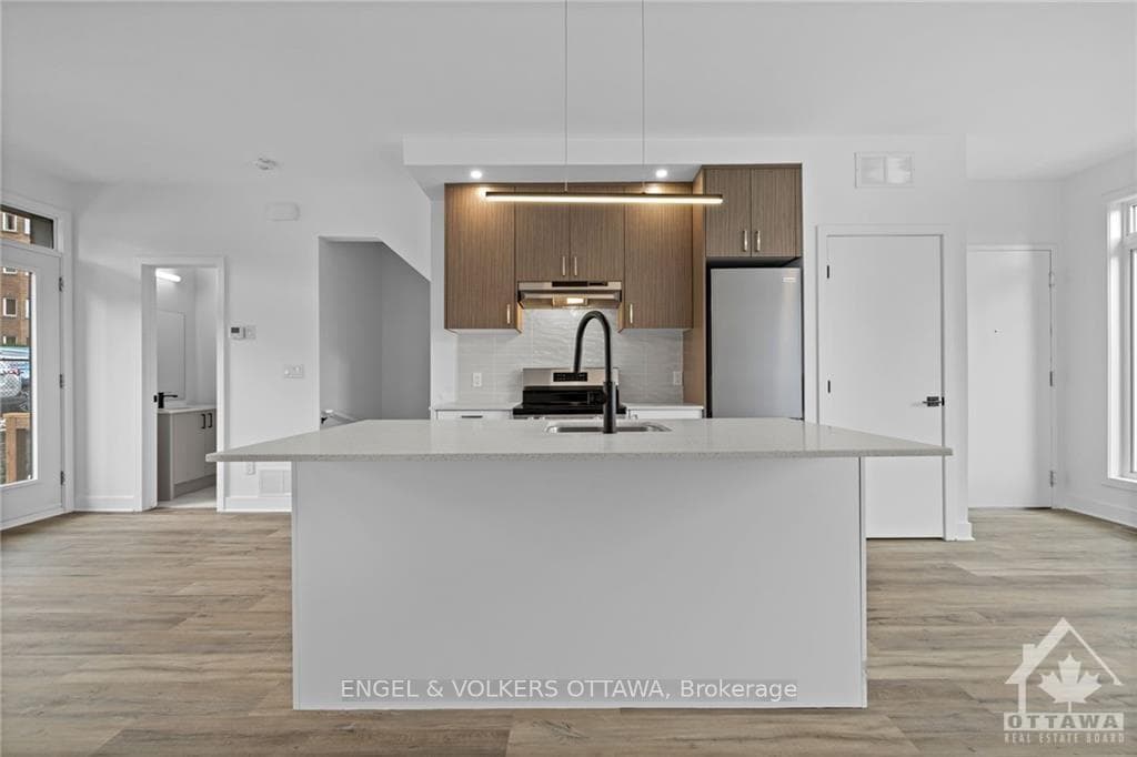 1260 MARENGER Street Unit D photo 6