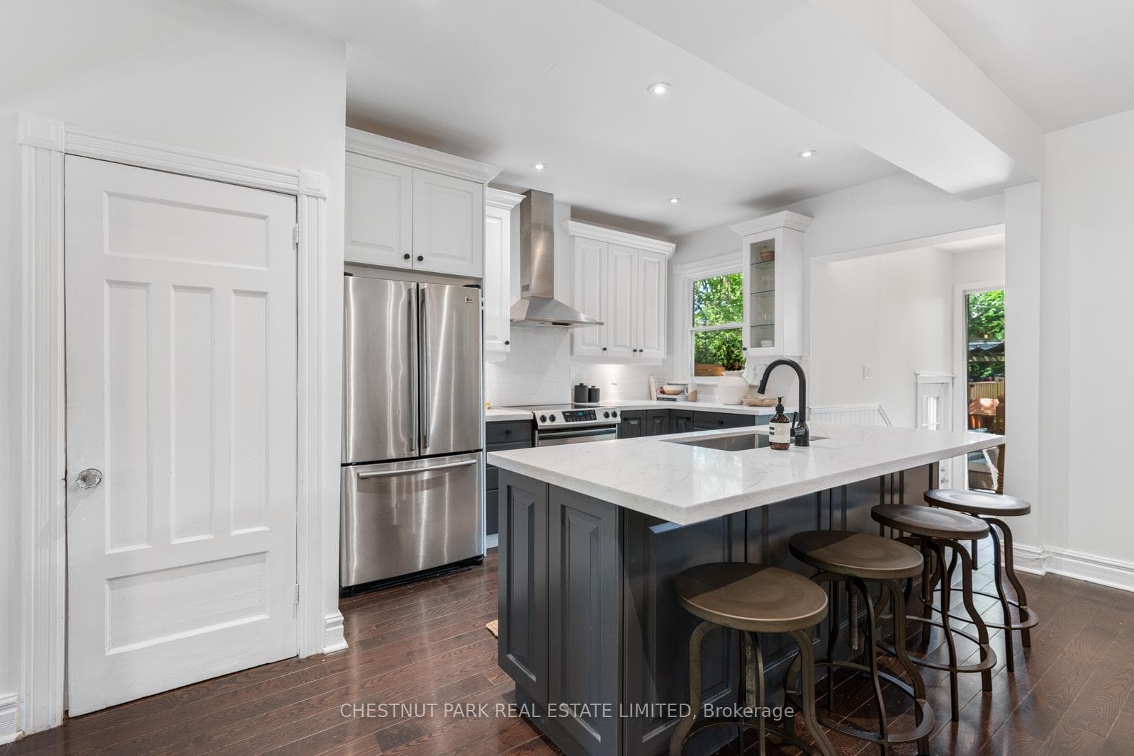 266 Waverley Road photo 9