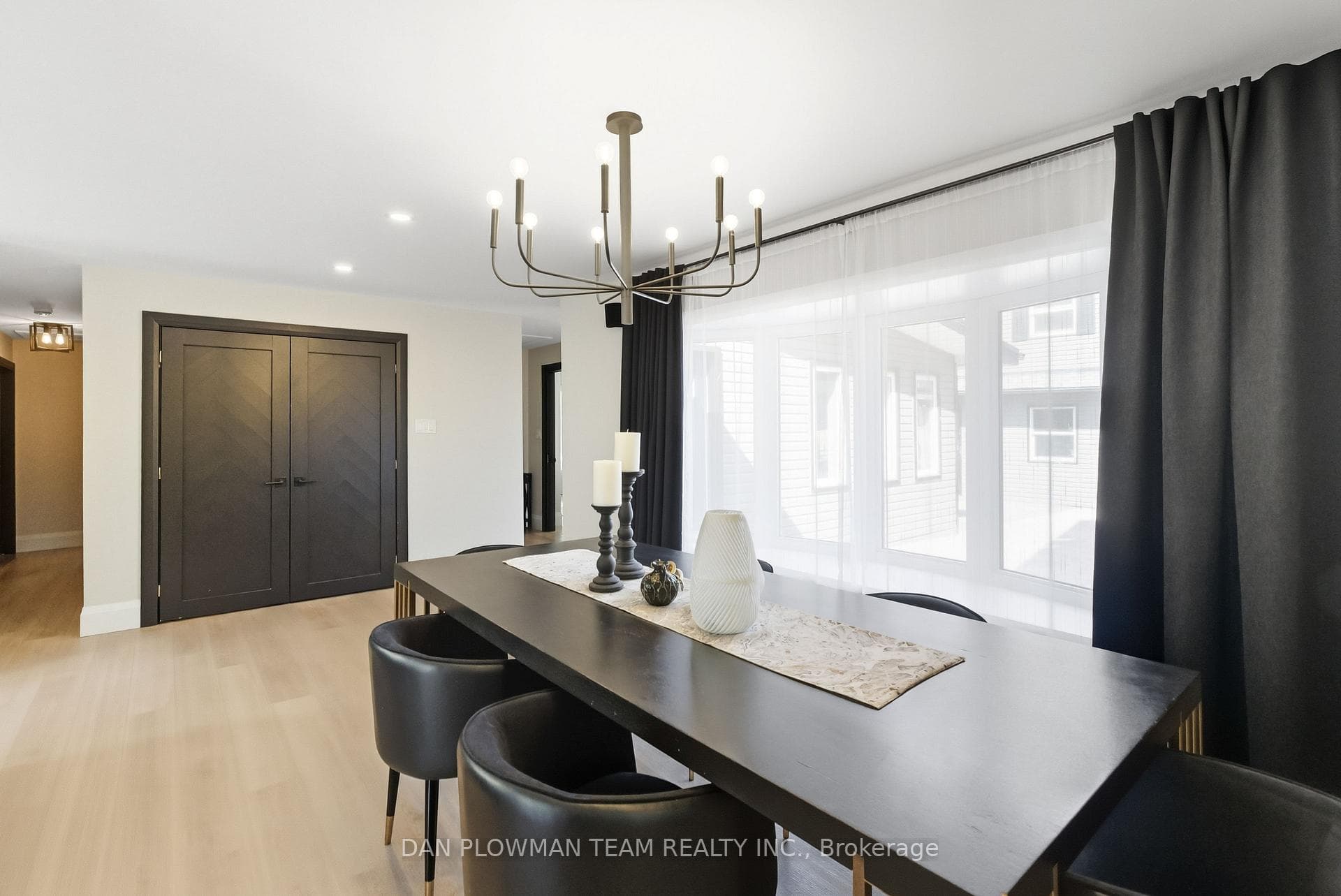1007 Dunlop Street photo 21