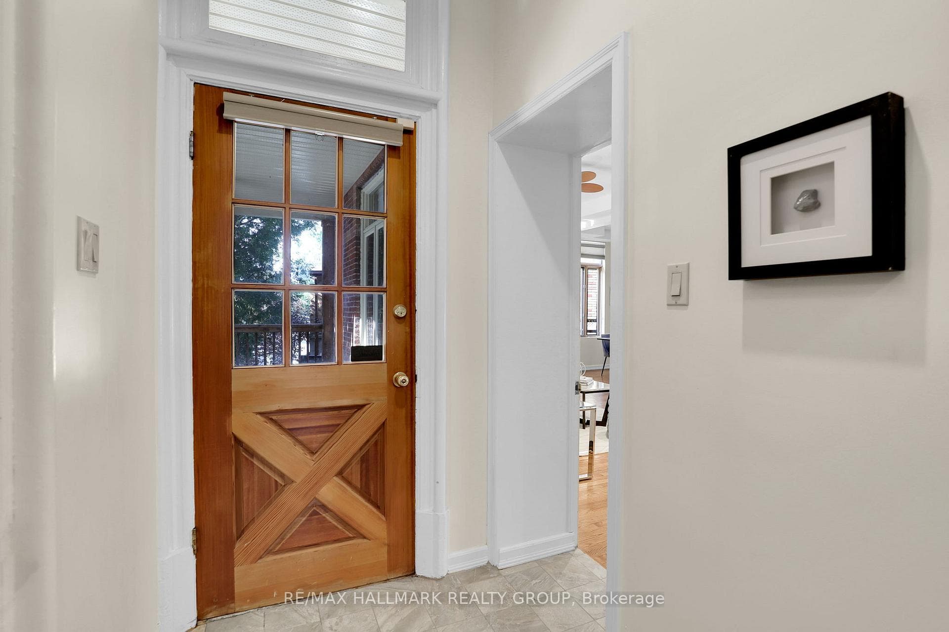 7 CLAREY Avenue photo 5