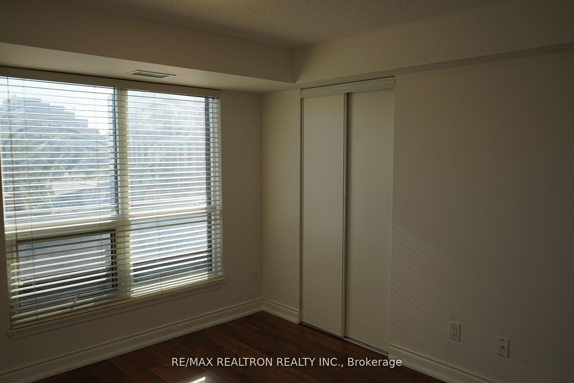 760 Sheppard Avenue Unit 207 photo 10