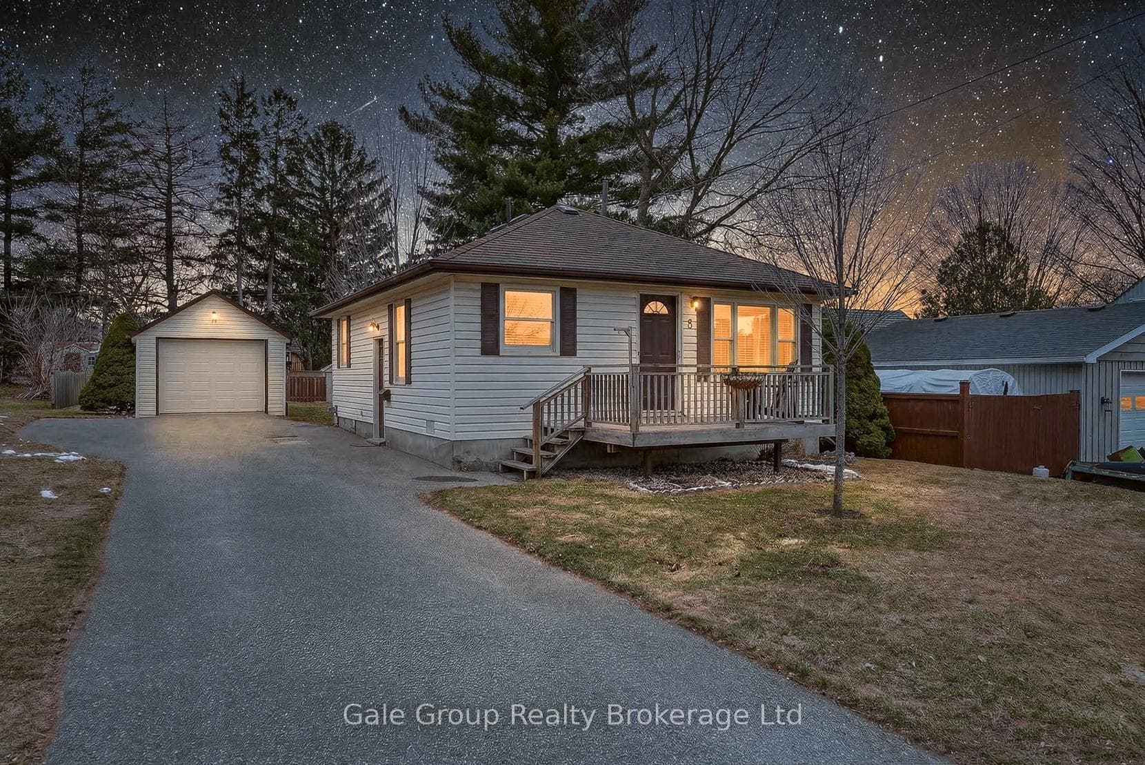 8 William Street photo 32