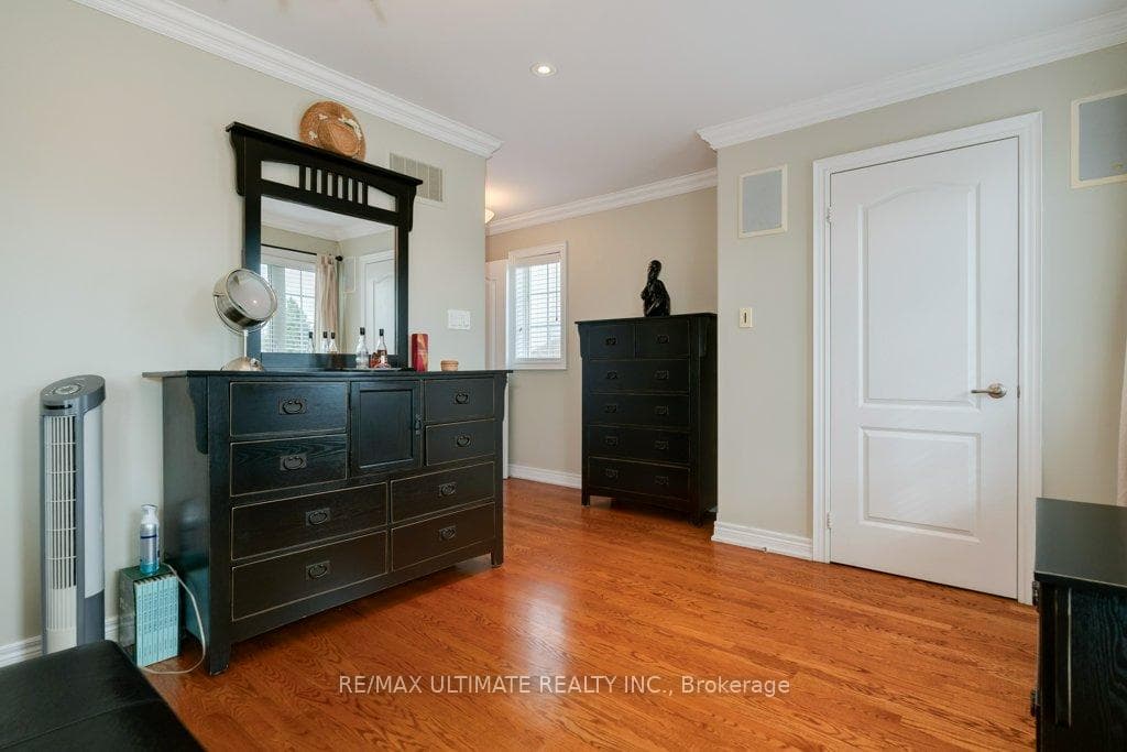 62 Schell Avenue photo 19