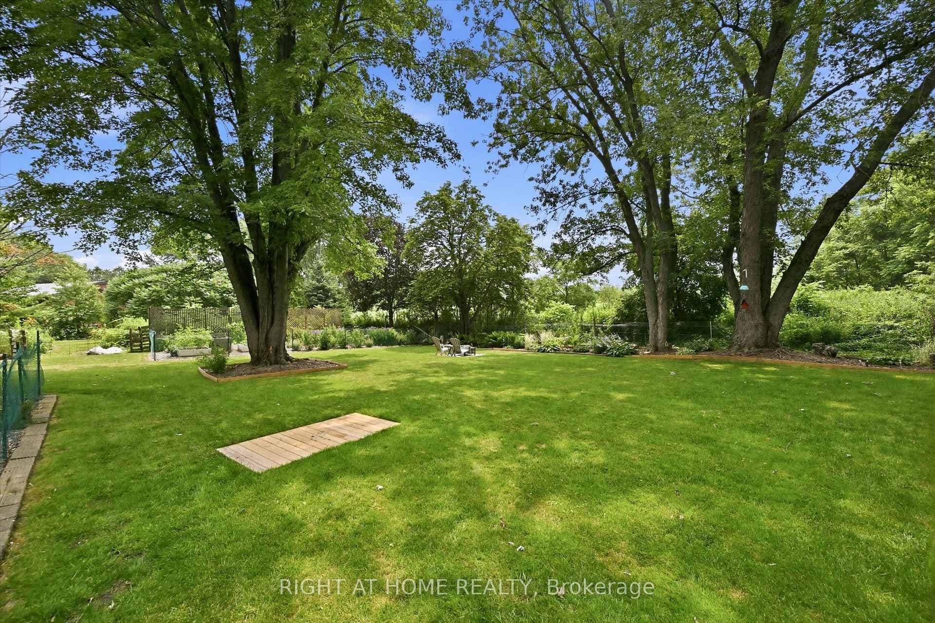 263 Weir's Lane photo 34