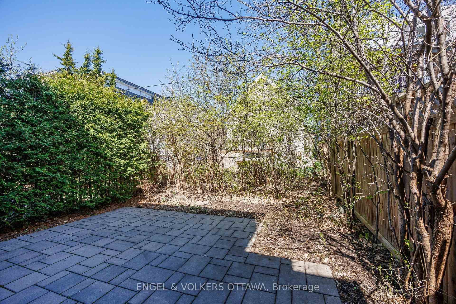 35 Newton Street photo 50