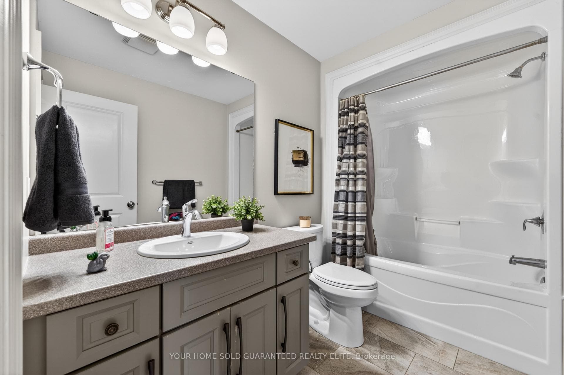 116 Livingston Avenue photo 25