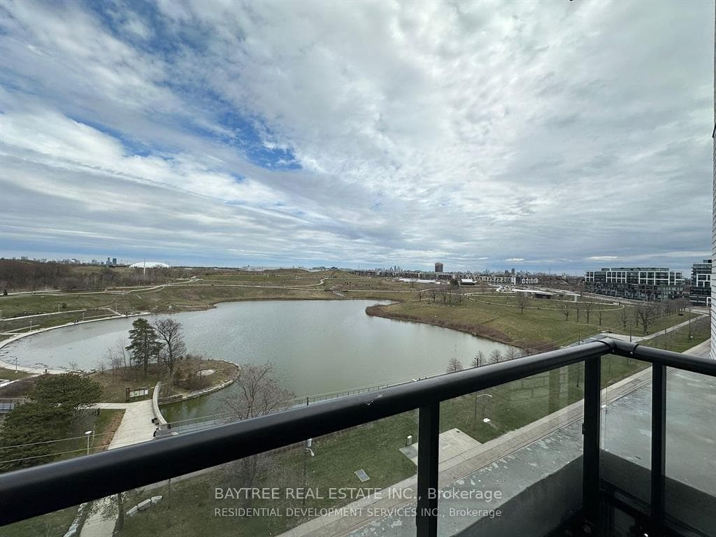 3100 Keele Street Unit 1010 photo 9