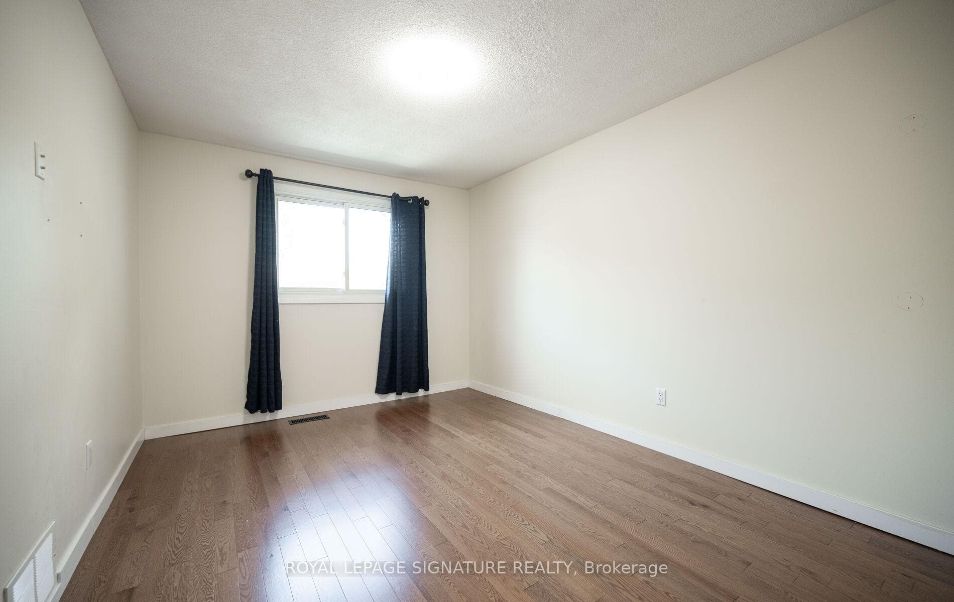 447 Ontario Street photo 24