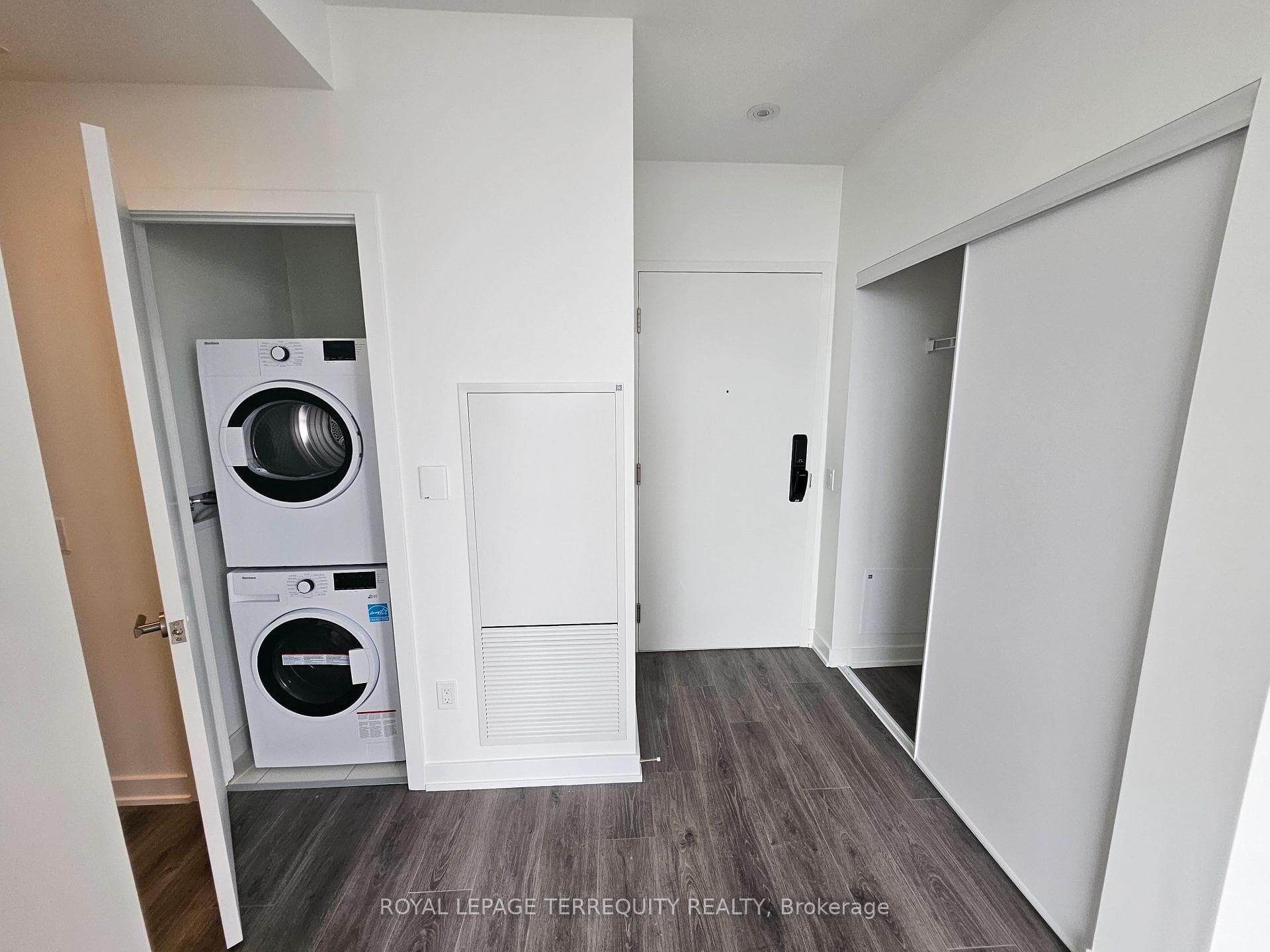 28 Ann Street Unit 1410 photo 15