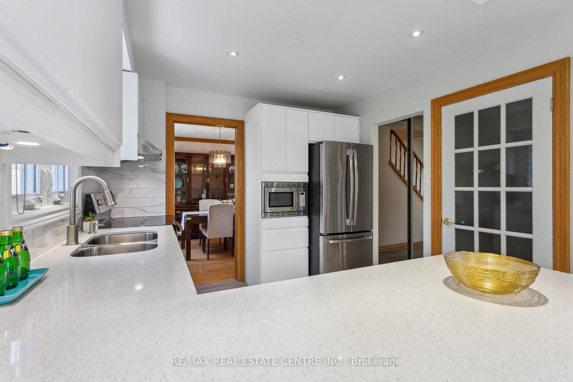 526 Karen Park Crescent photo 14
