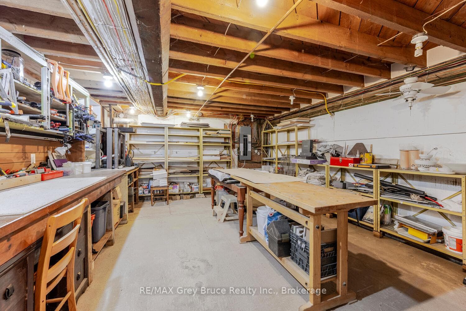 424 Huron Road photo 38