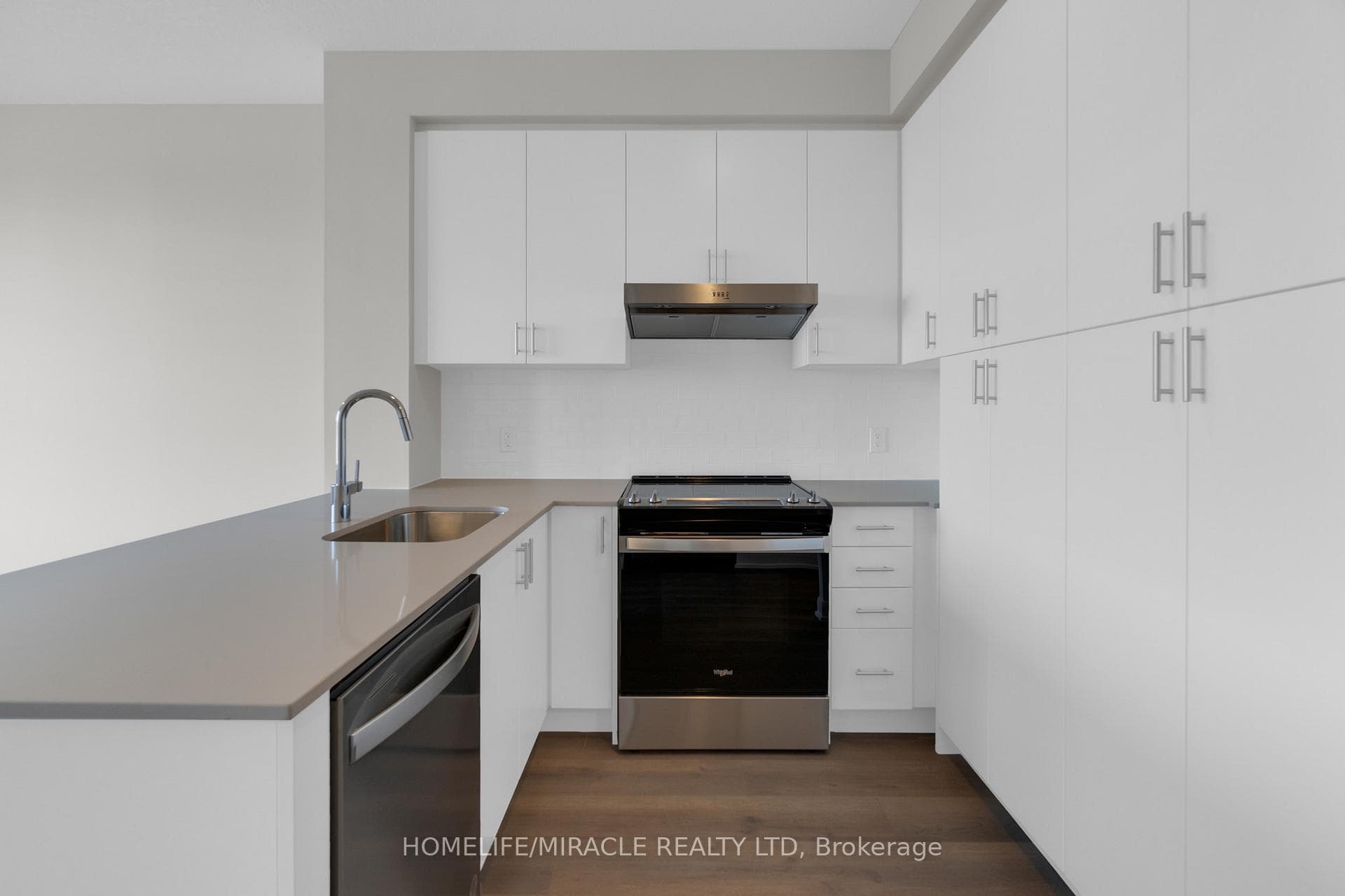 3220 William Coltson Avenue Unit 310 photo 11