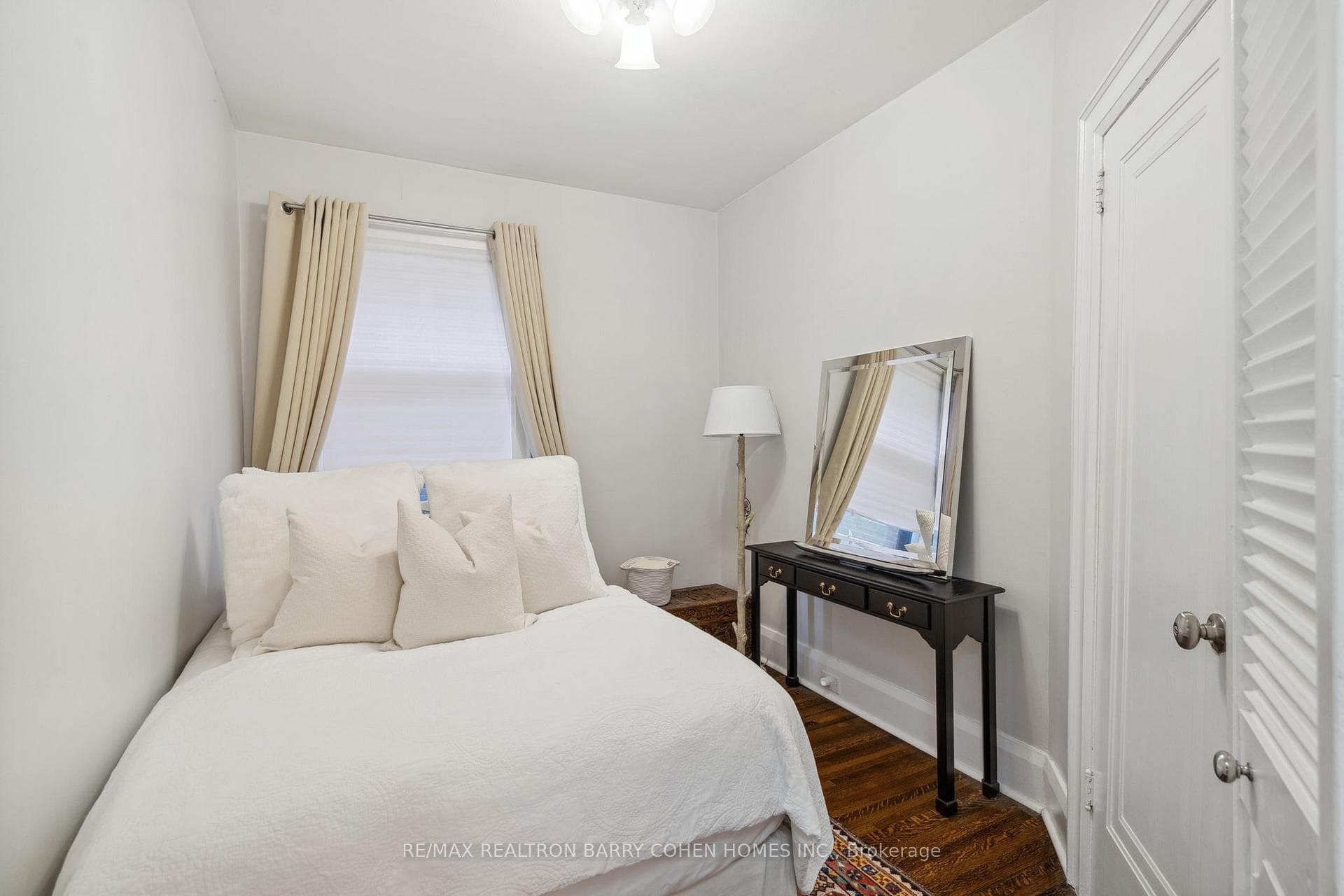 31 Whitehall Road Unit Main photo 20