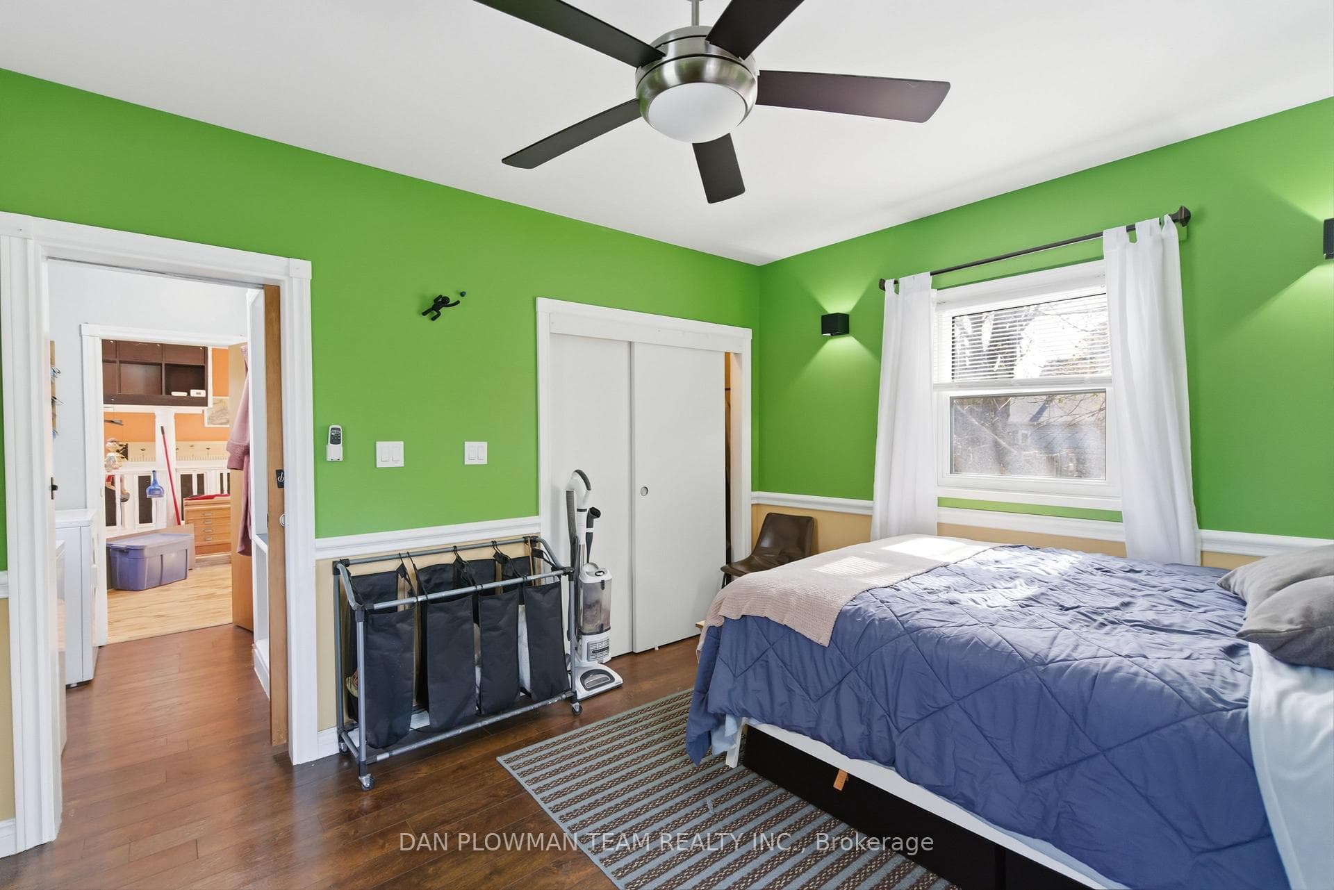 678 King Street photo 19