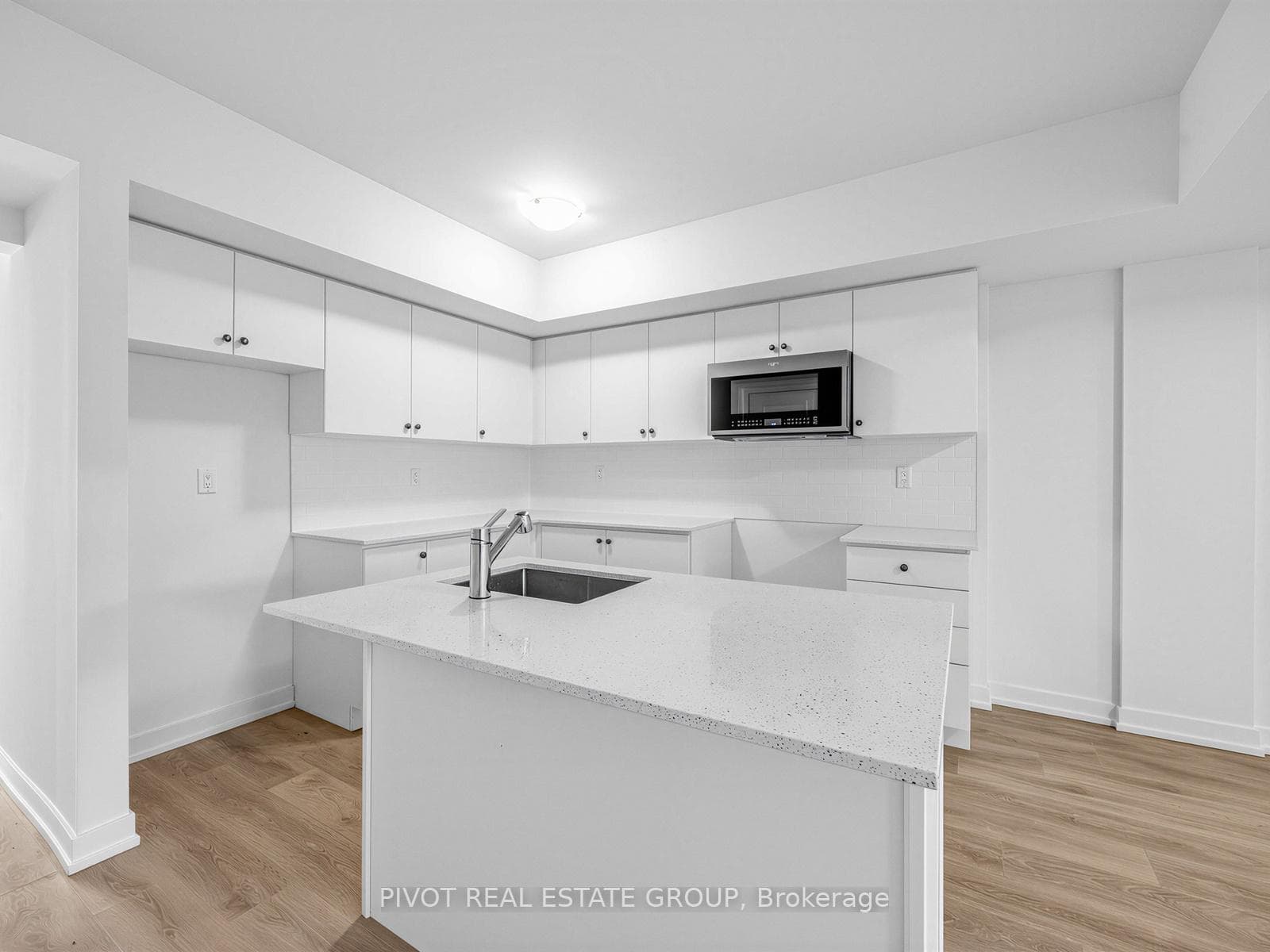 56 Elizabeth Street Unit 1104 photo 14