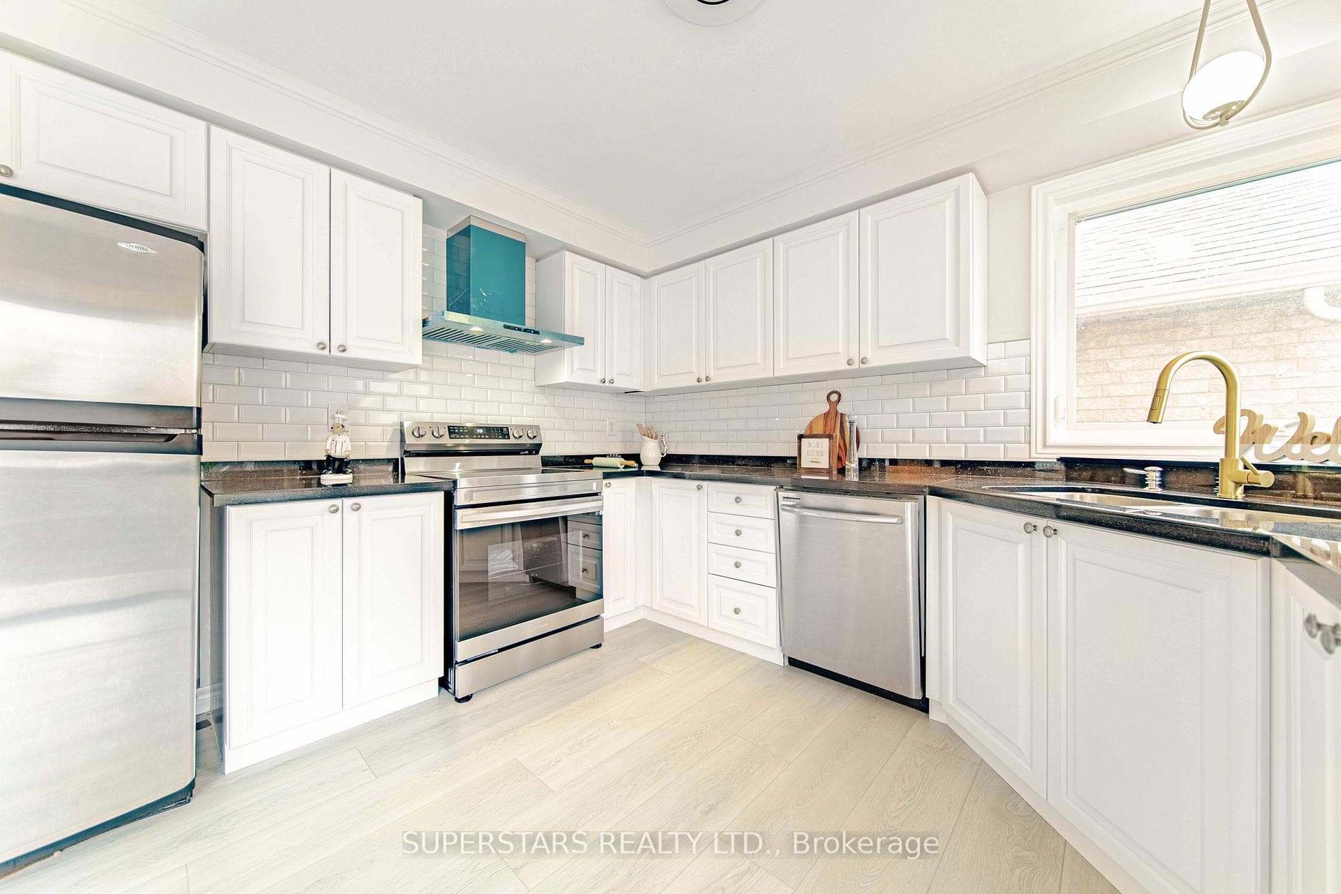 71 Sarum Crescent photo 13