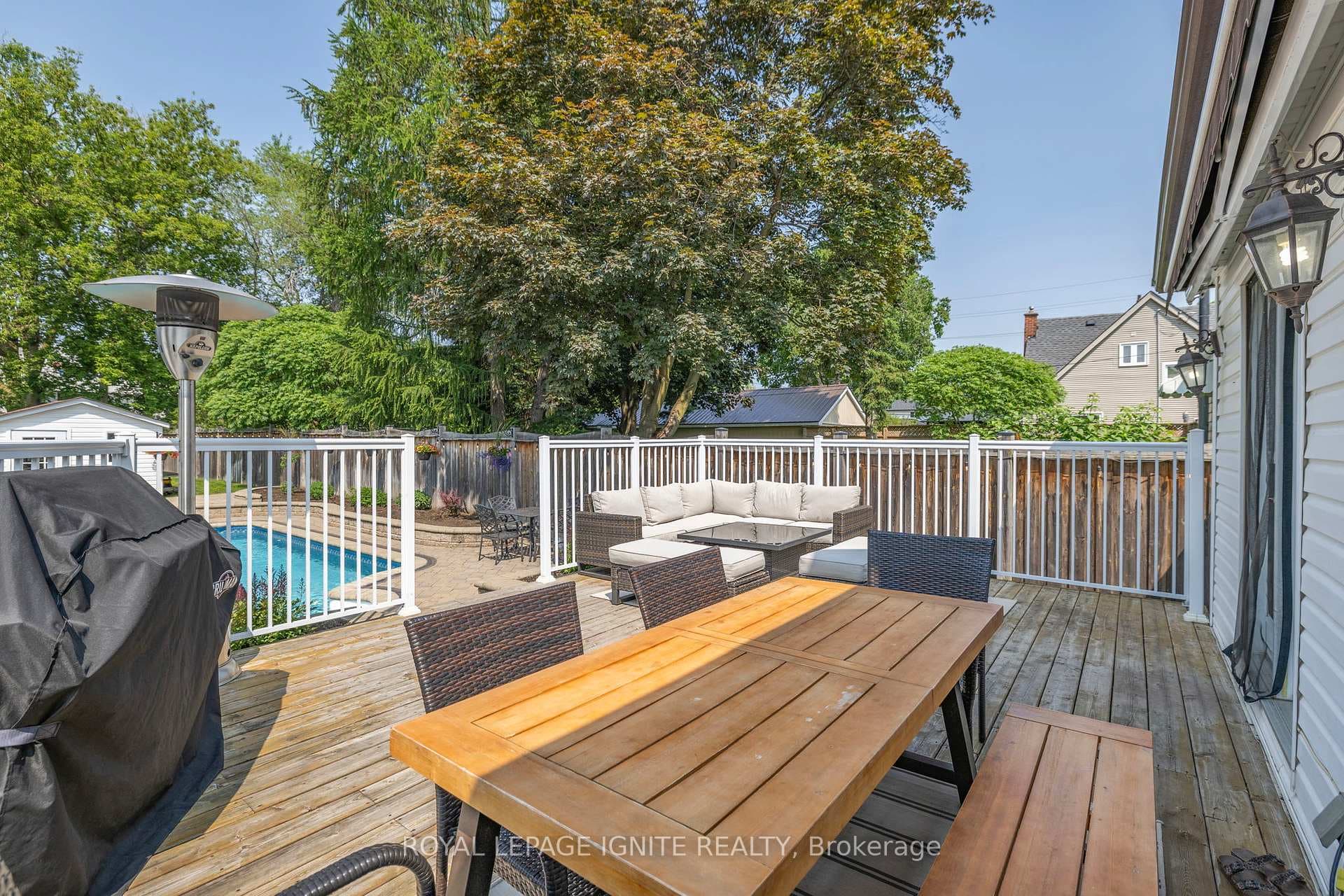 514 Perry Street photo 37
