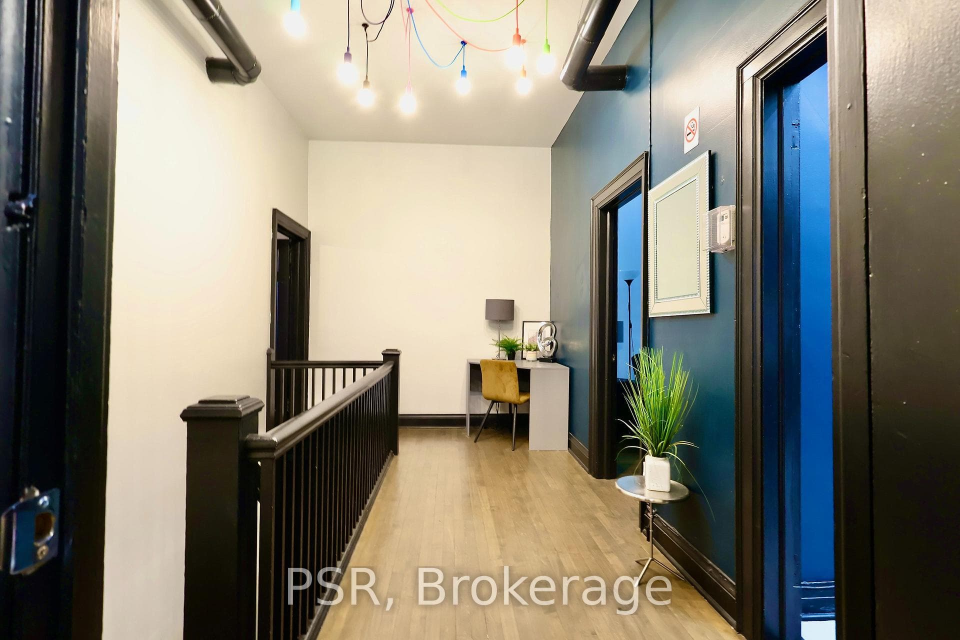 631 Queen Street Unit 3 photo 21