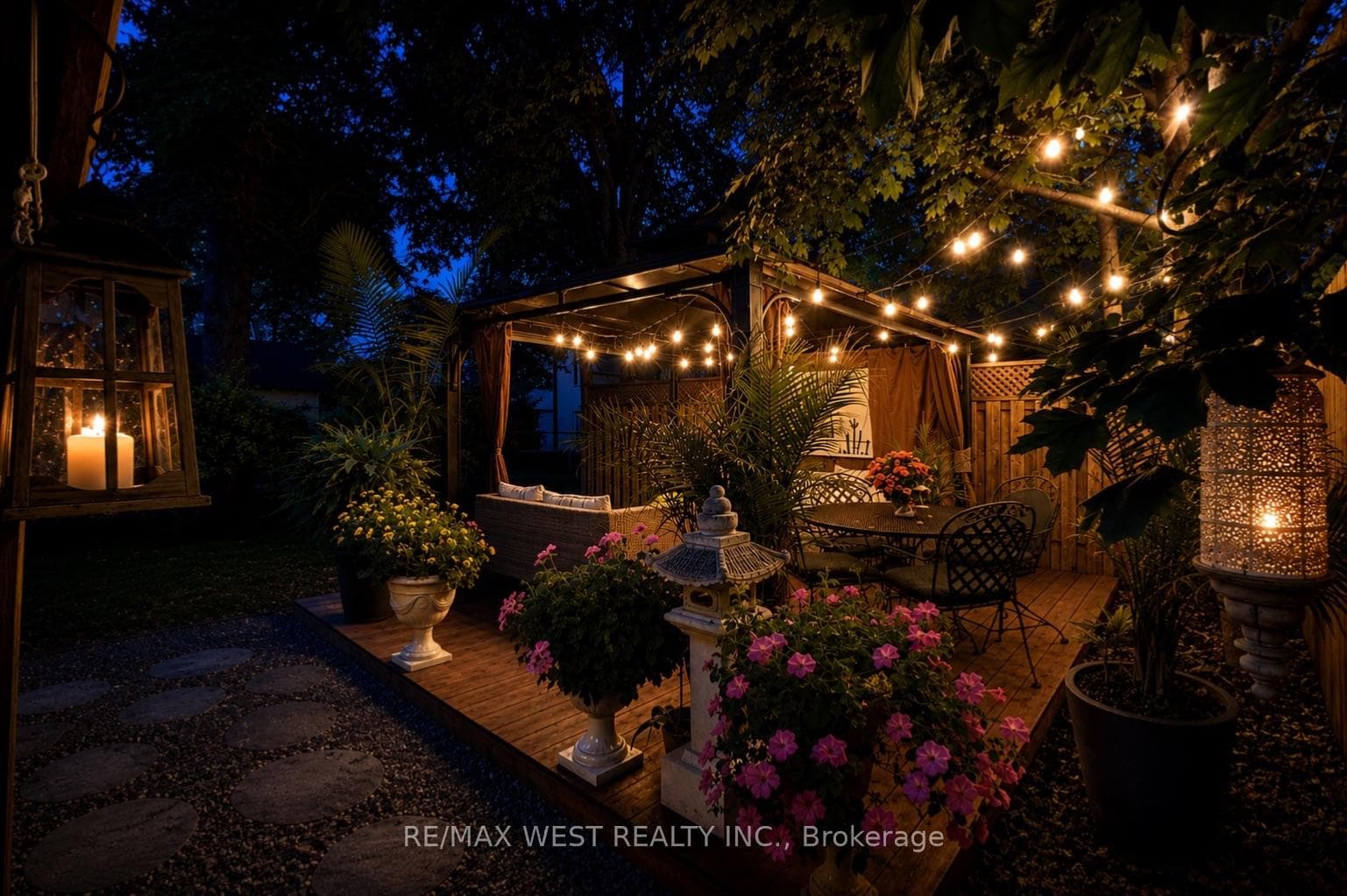 12 Brentwood Road photo 17