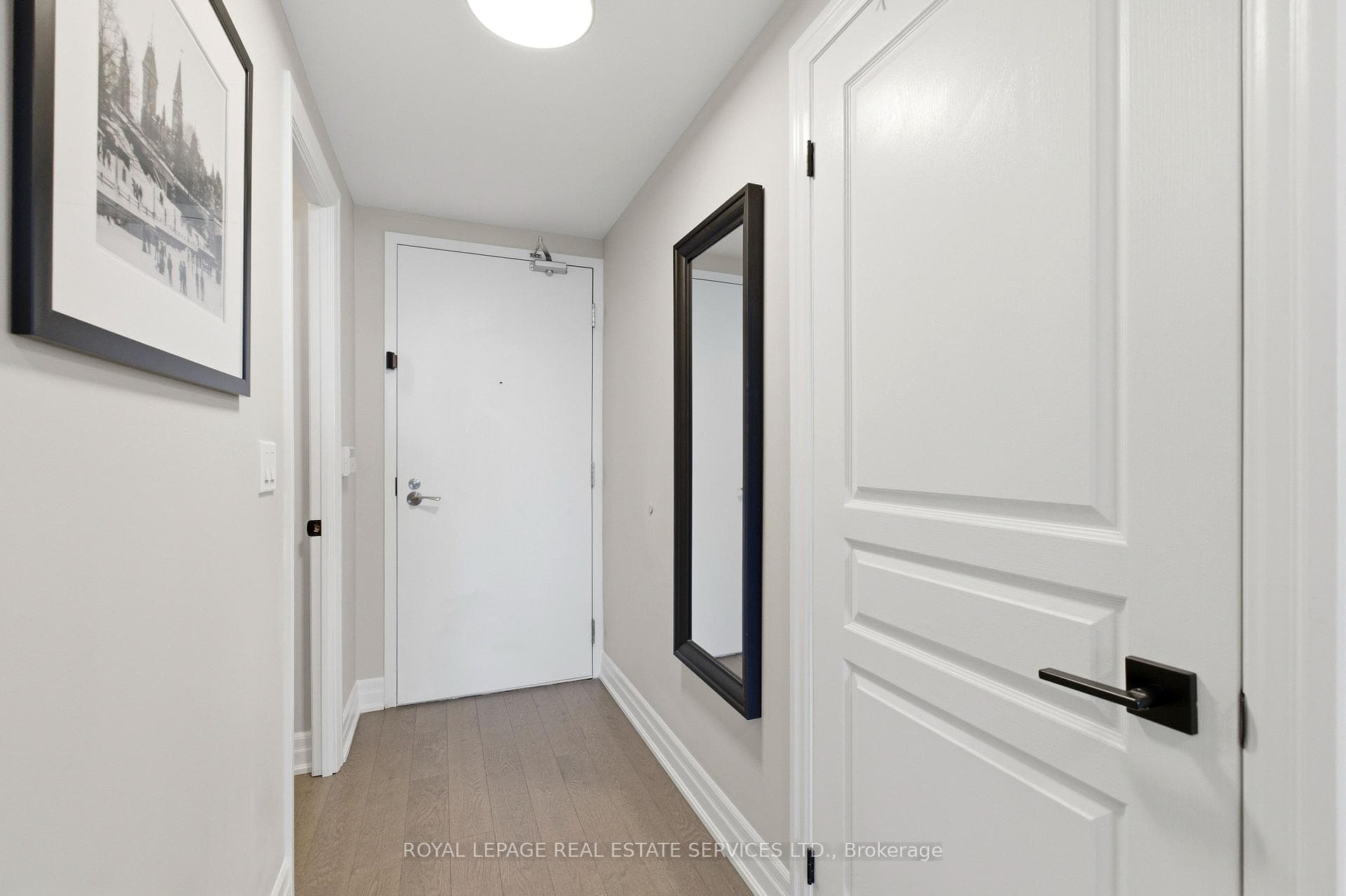 2230 Lake Shore Boulevard Unit 1506 photo 4