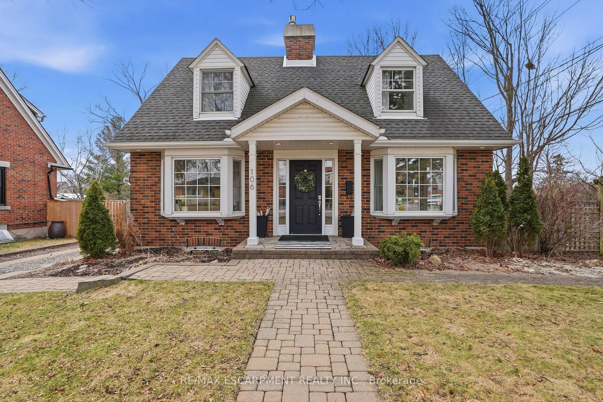 106 Laurel Street photo 2
