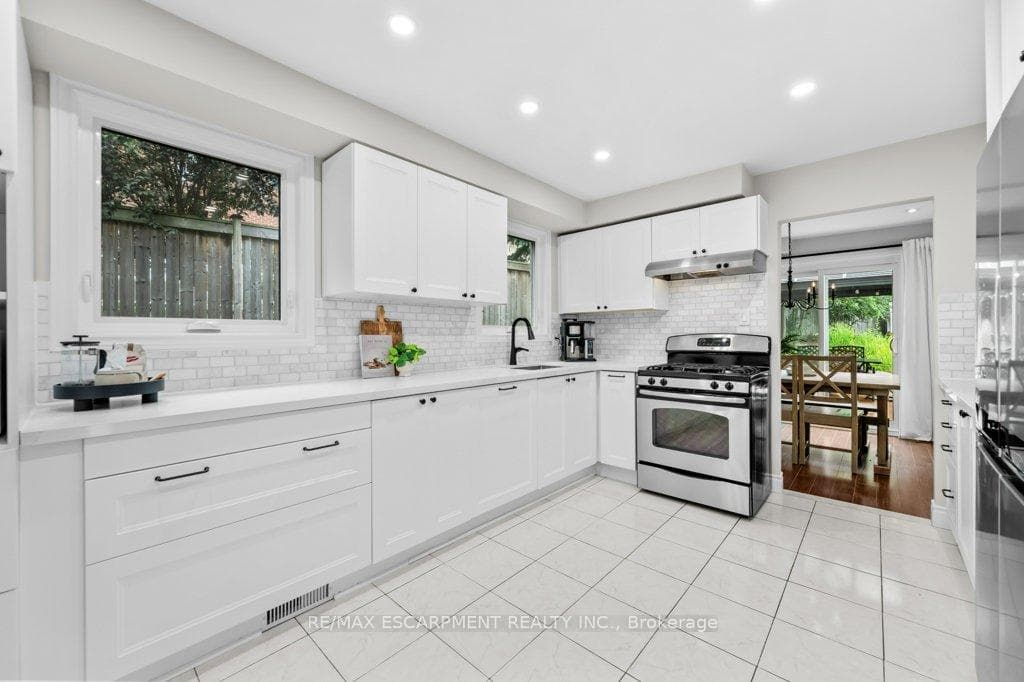 2196 Fairchild Boulevard photo 13