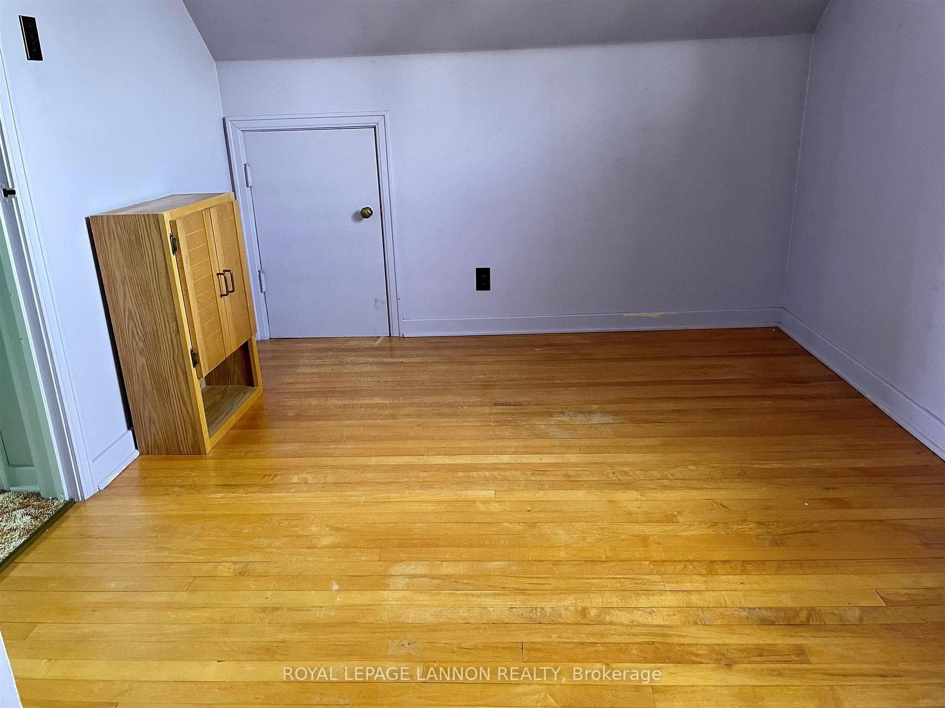 2609 Moodie Street photo 14